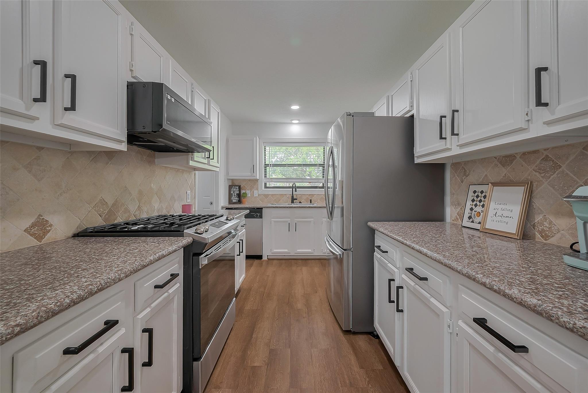 8057 Ridgeview Drive