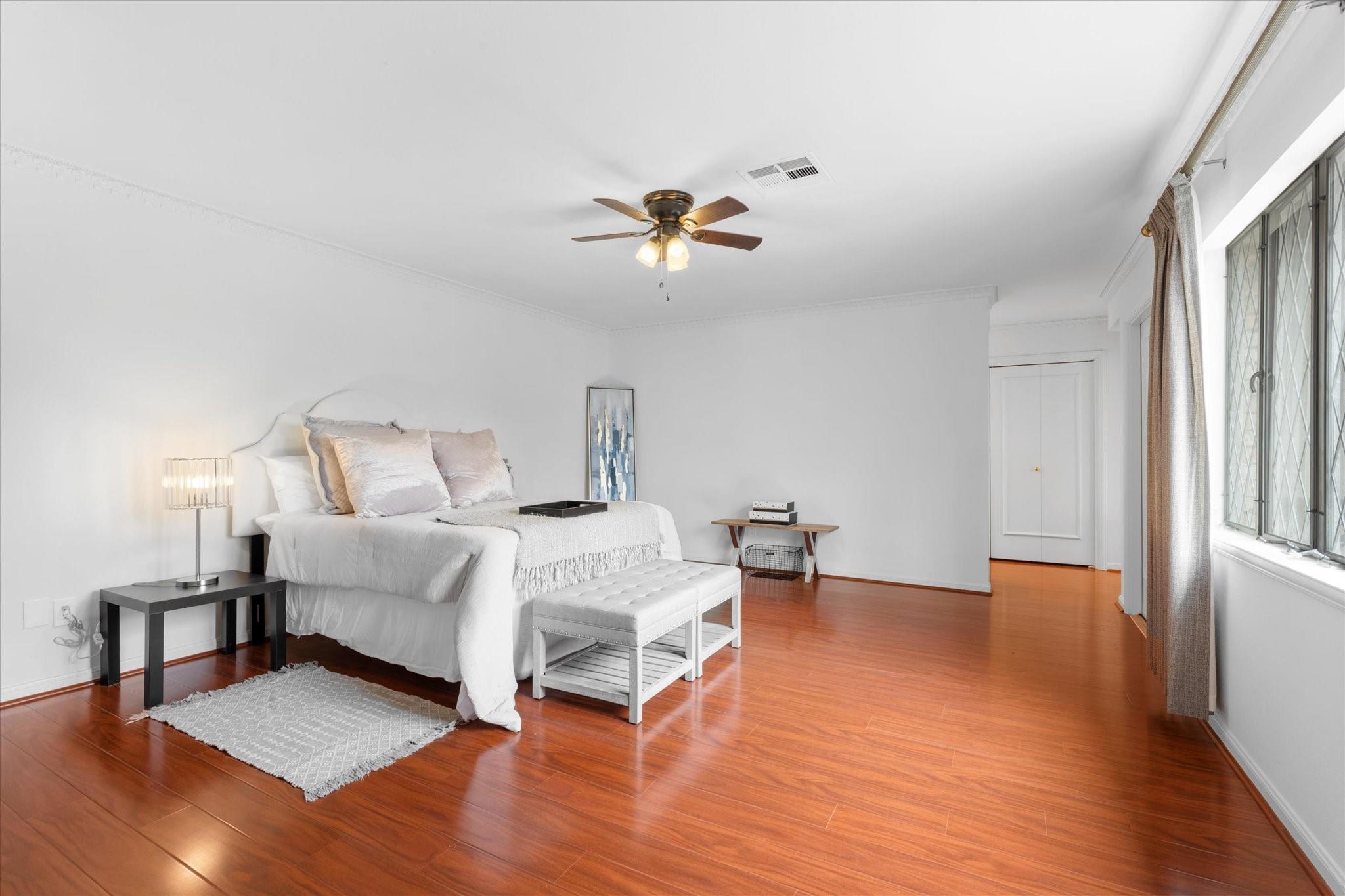 1518 S Gessner Road