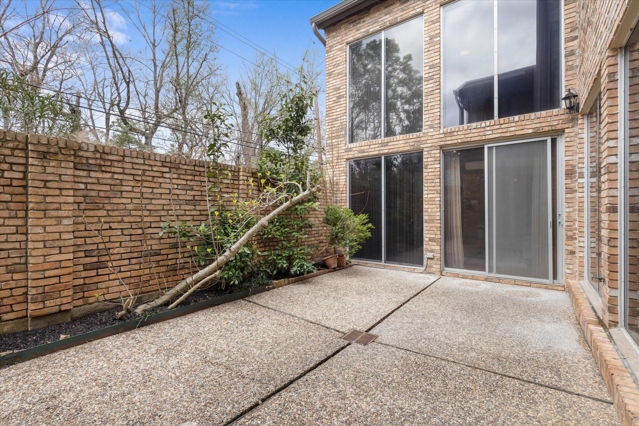 1518 S Gessner Road