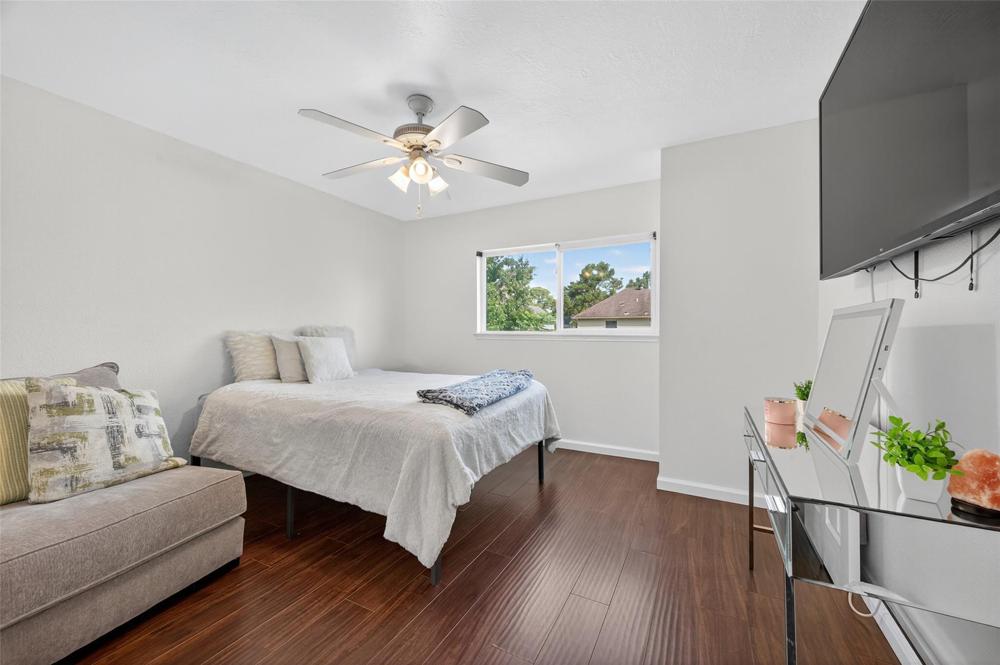 14310 N Towerglen Loop