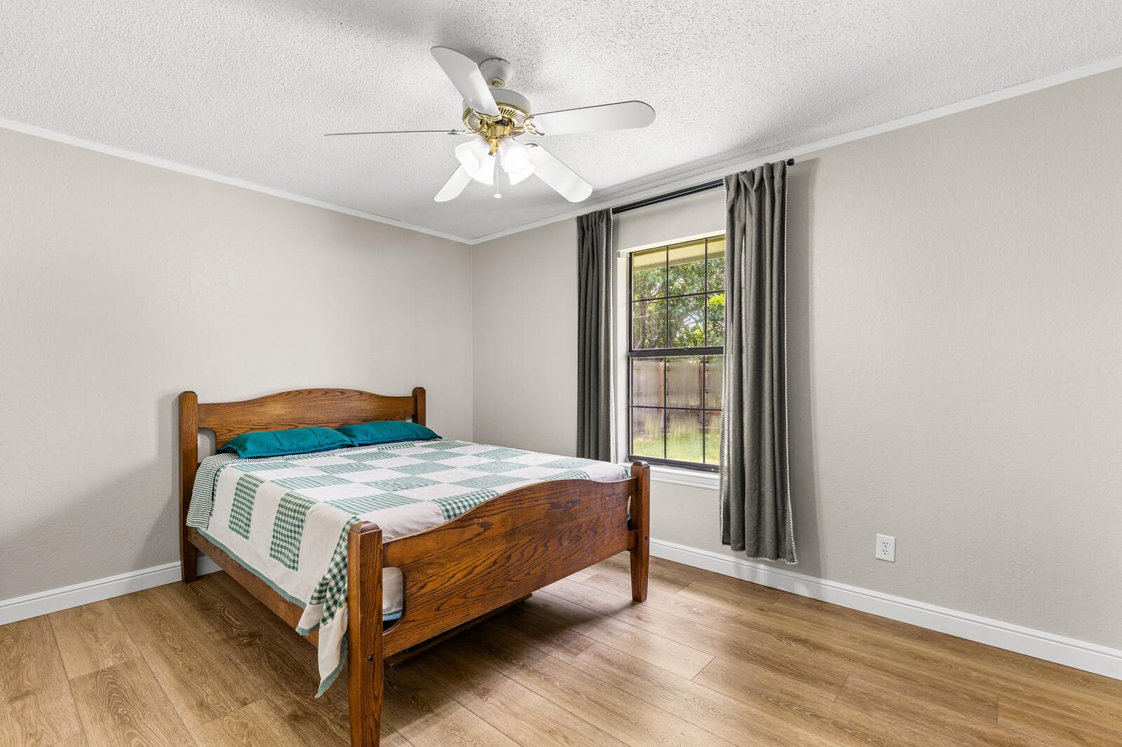1706 Lynx CIR