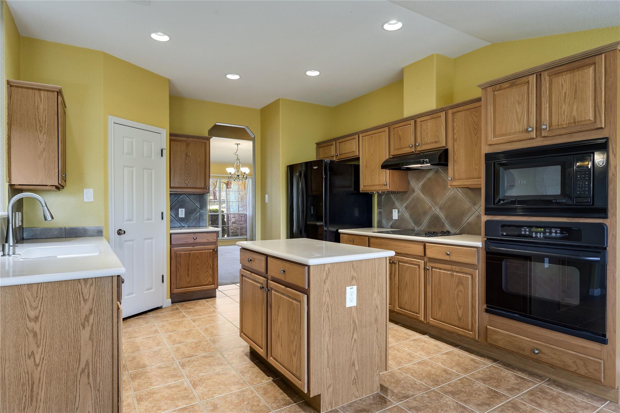 7312 White Oak DR