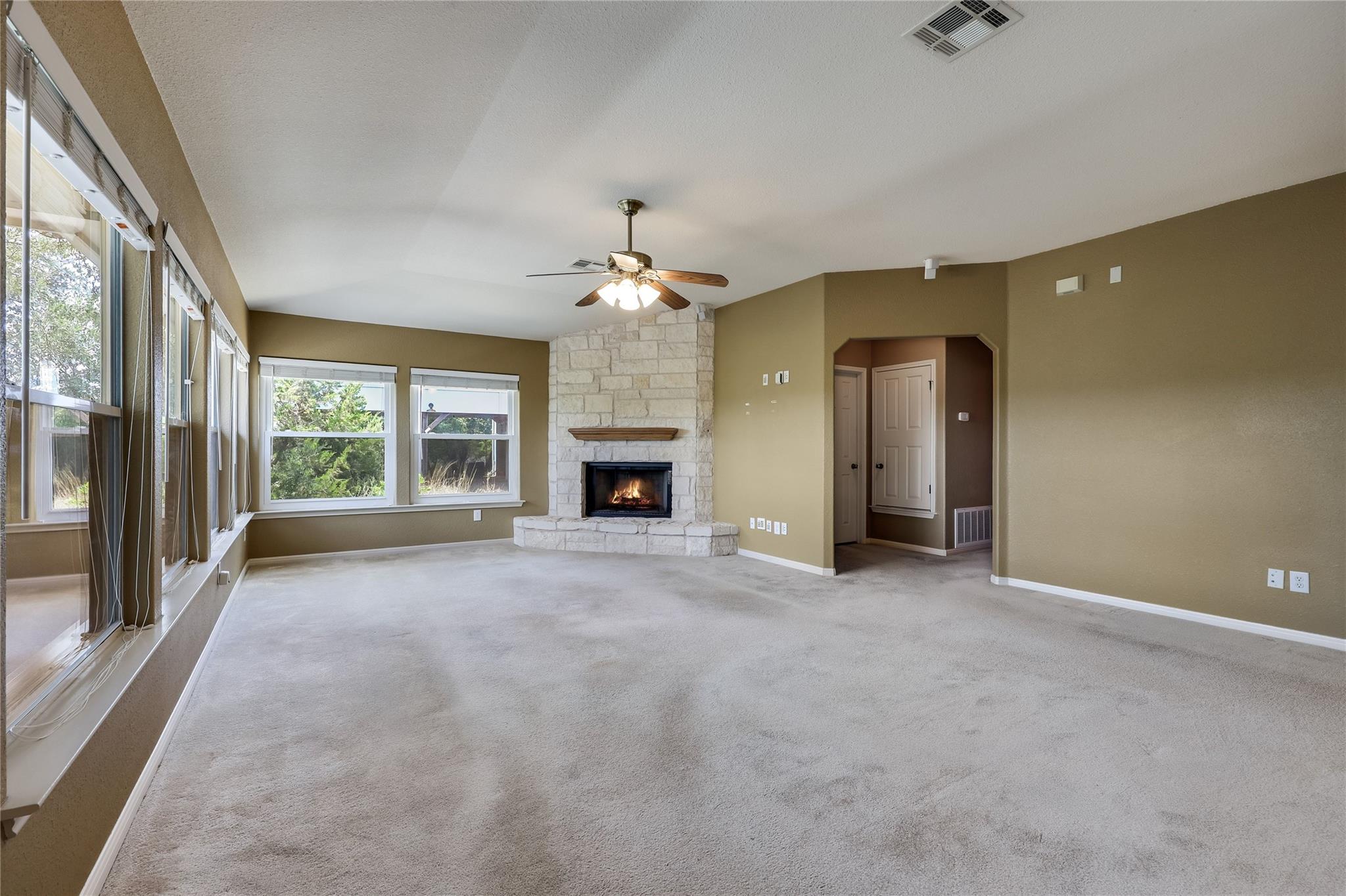 7312 White Oak DR