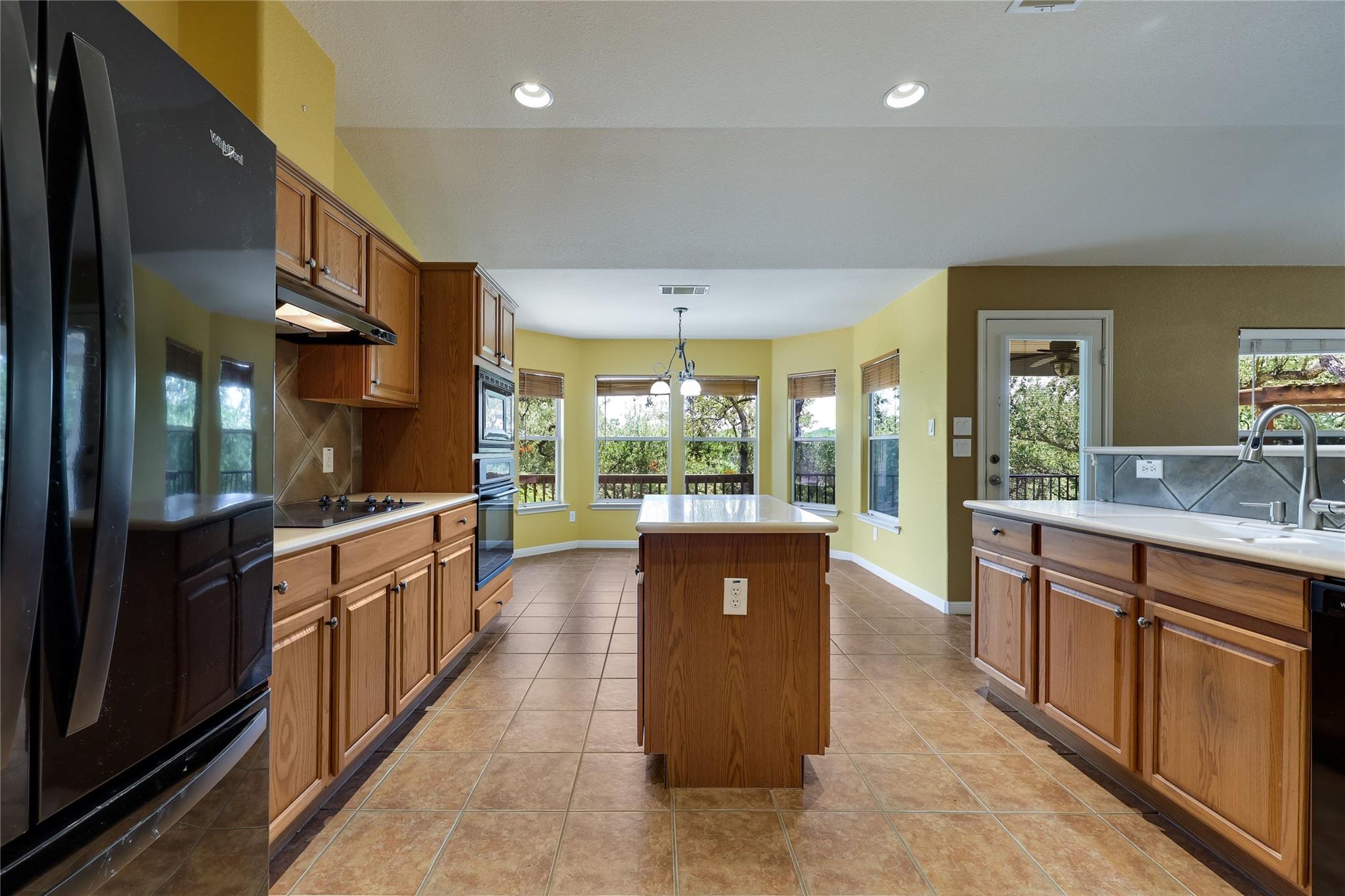 7312 White Oak DR