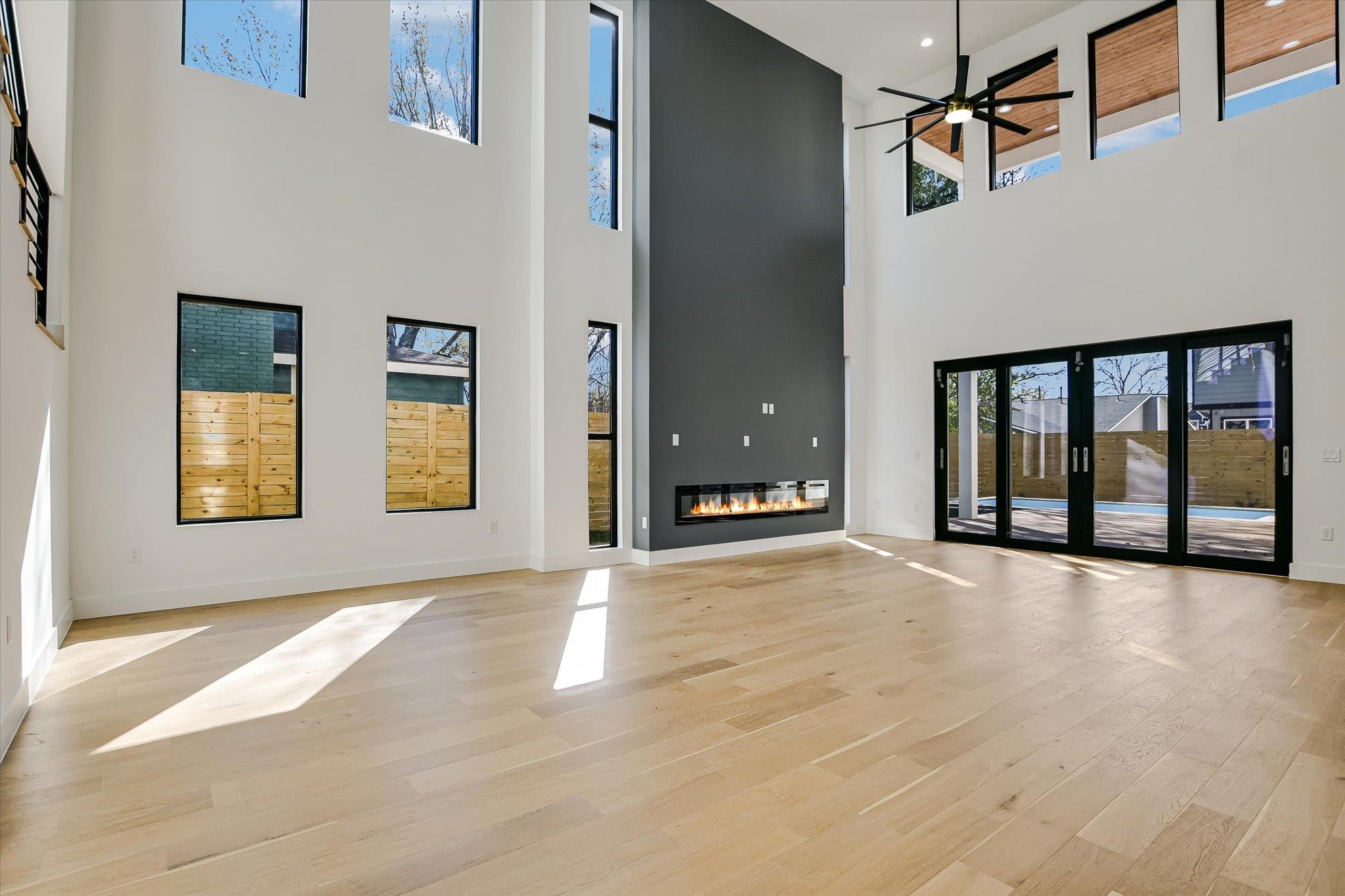 1901 W Saint Johns Ave