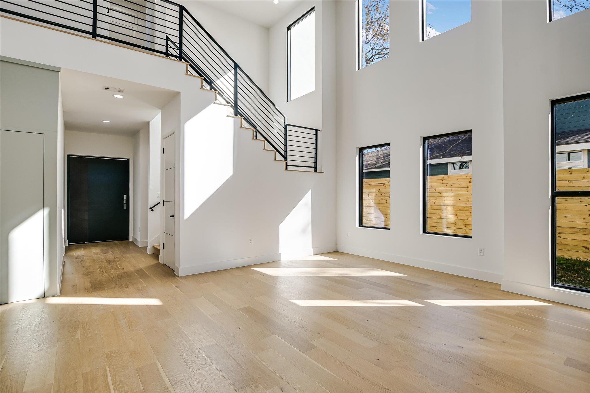 1901 W Saint Johns Ave