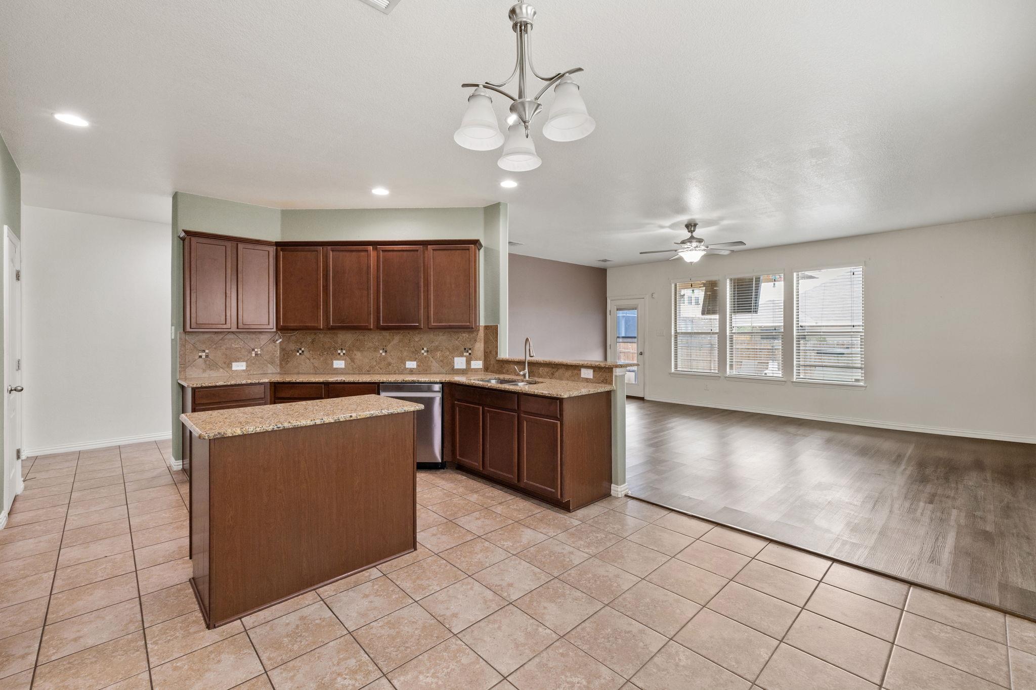 1105 Tabernash DR