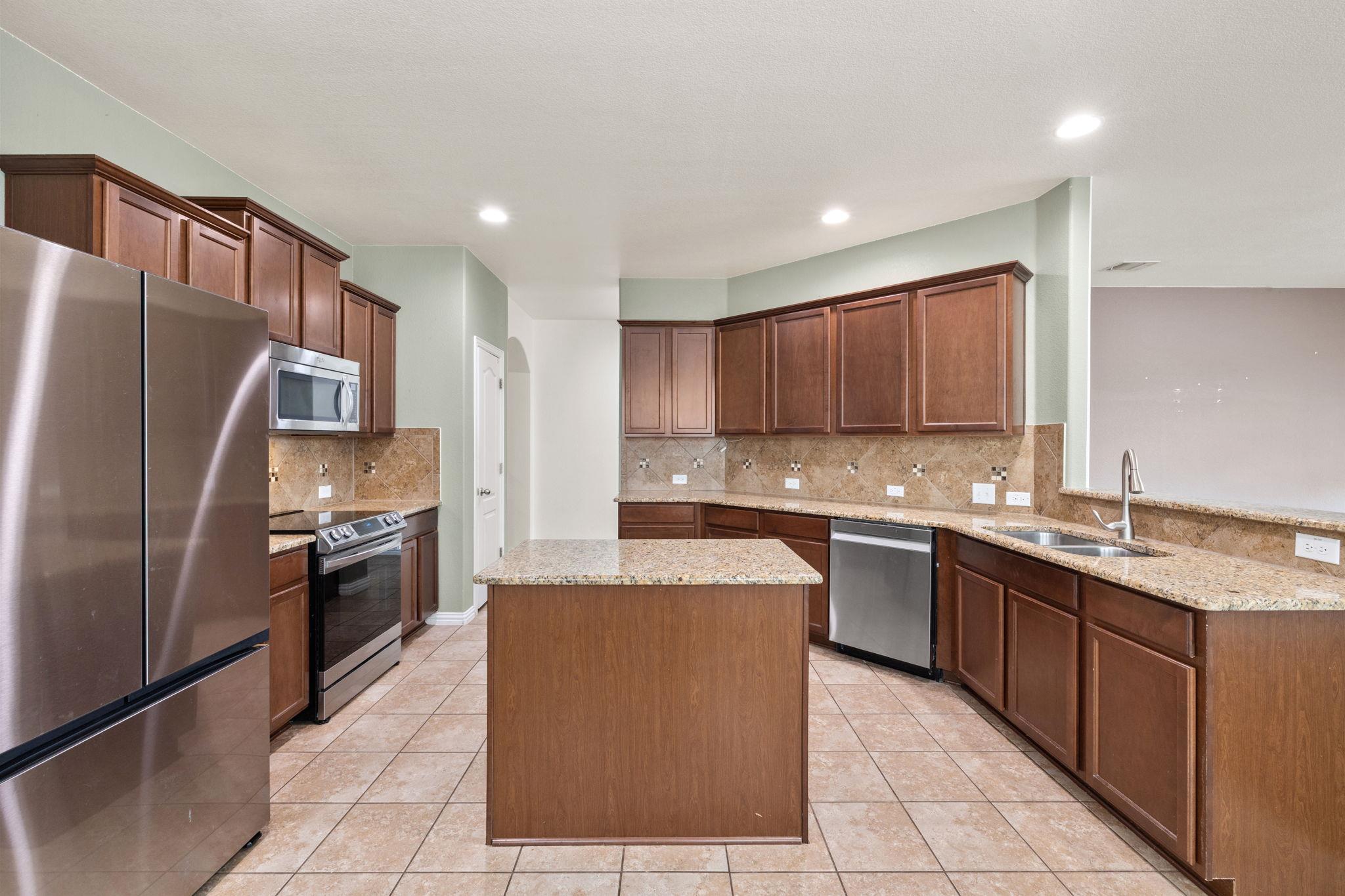 1105 Tabernash DR