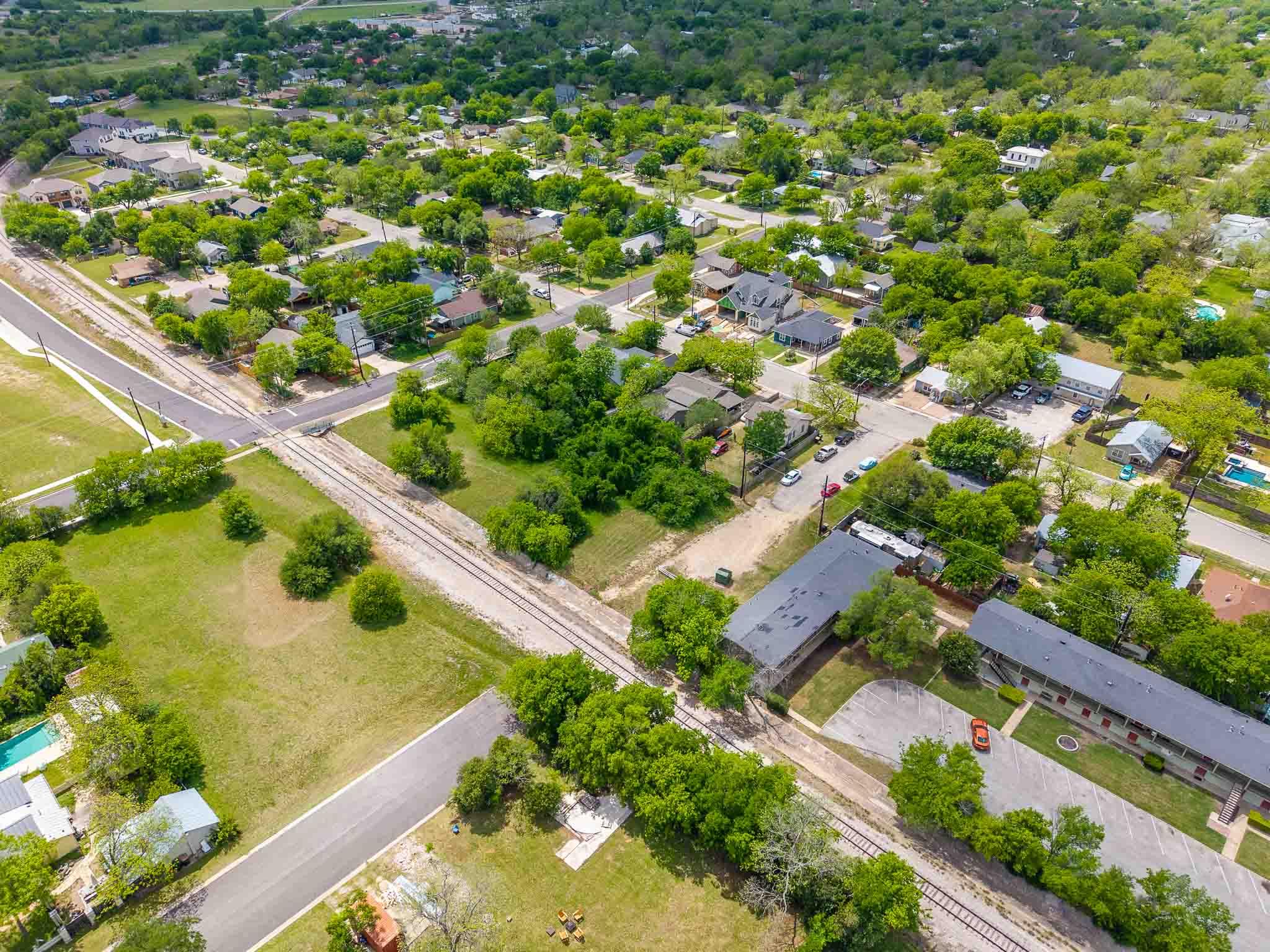 901 E. 14th LOT 3 ST