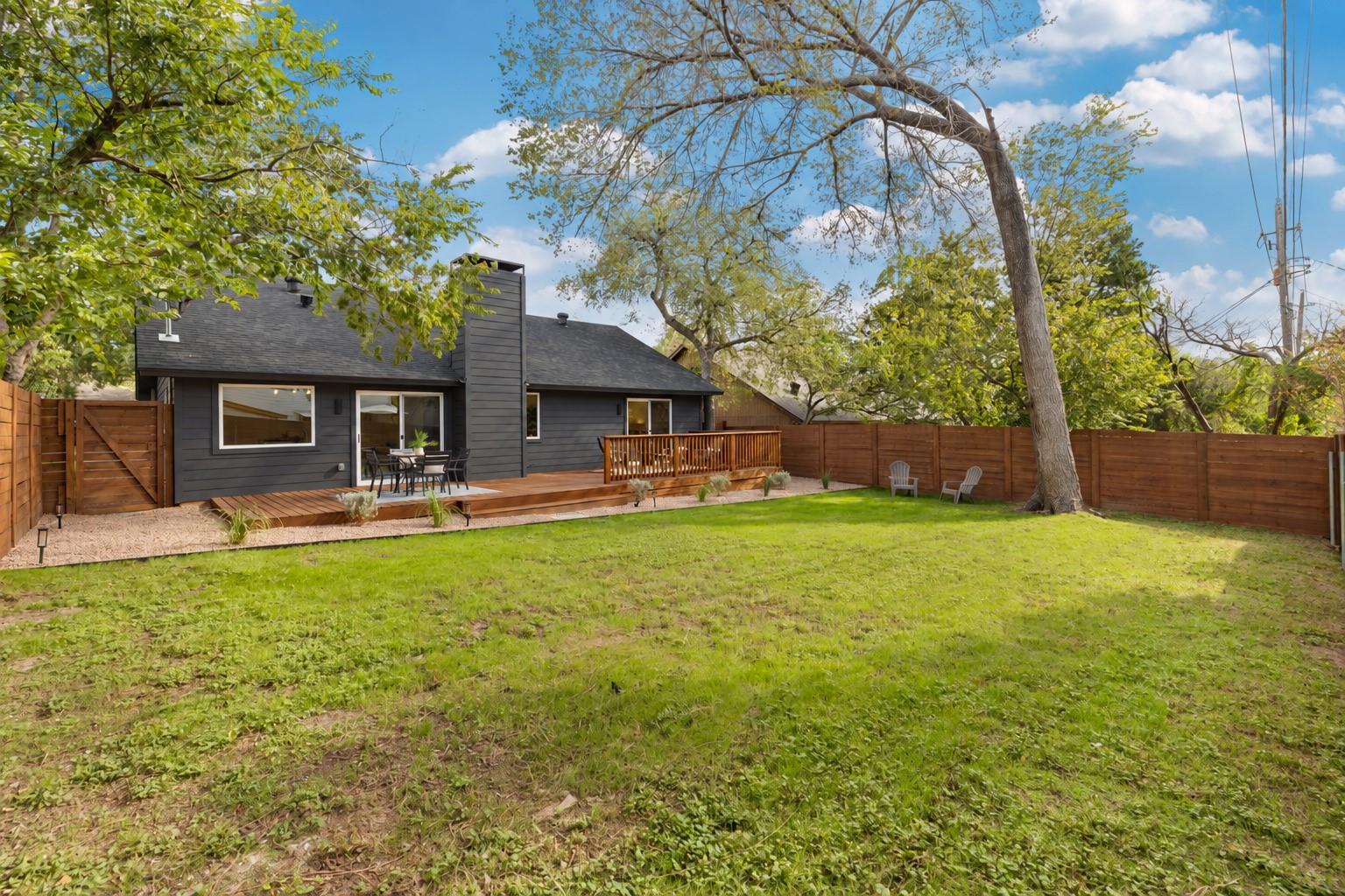 7110 Shadywood DR