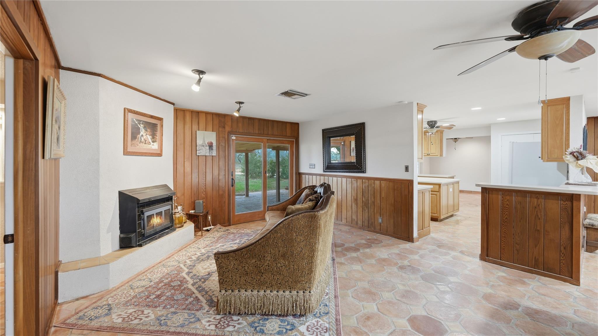 1211 Leissner School RD