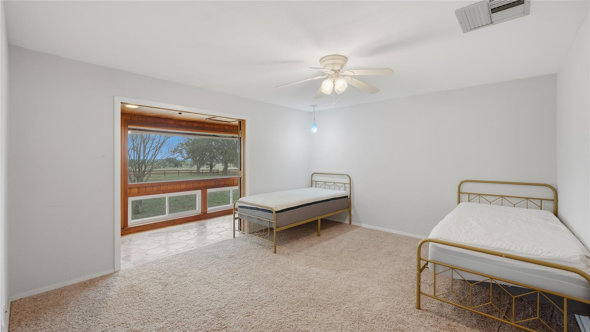 1211 Leissner School RD