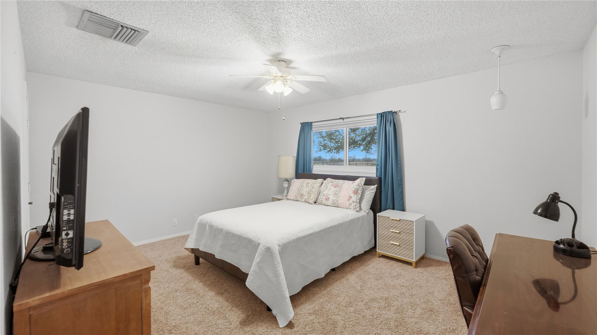 1211 Leissner School RD