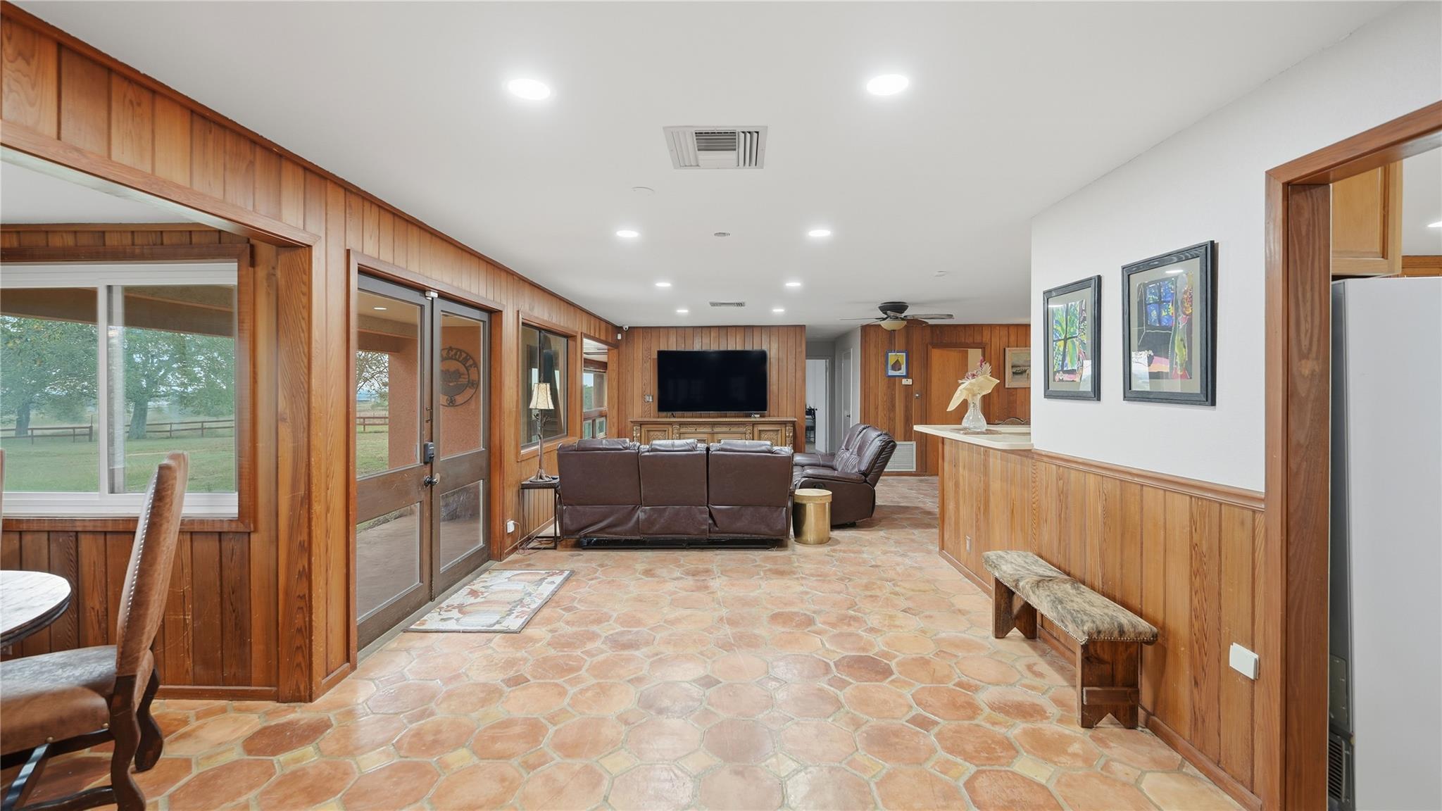 1211 Leissner School RD