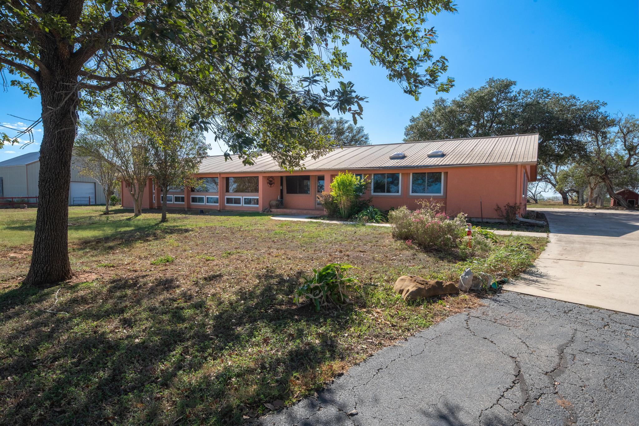 1211 Leissner School RD