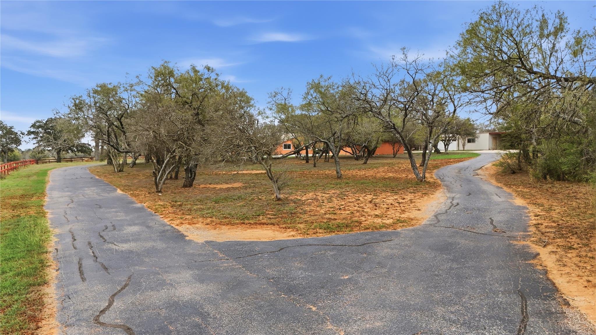 1211 Leissner School RD