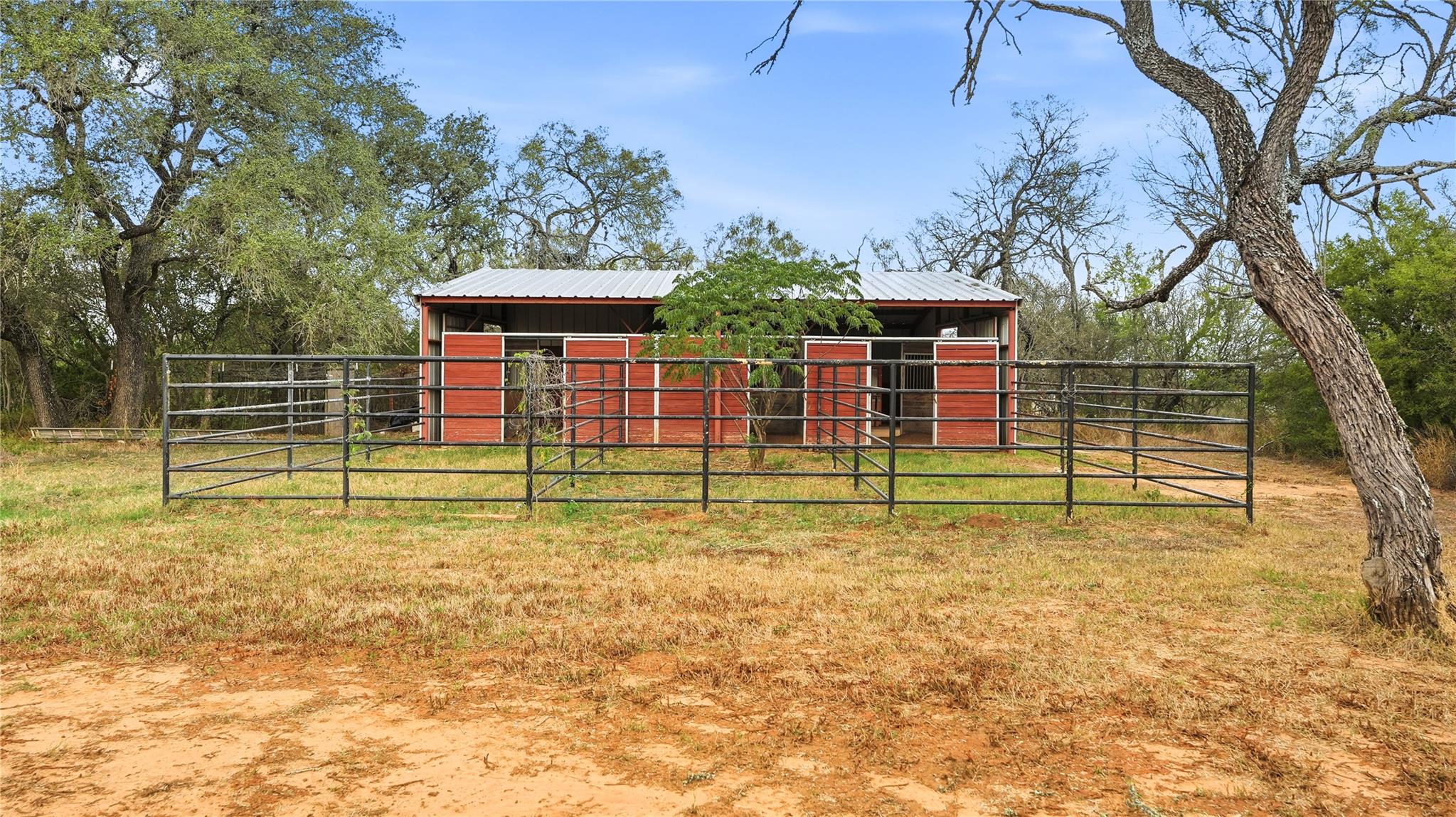 1211 Leissner School RD