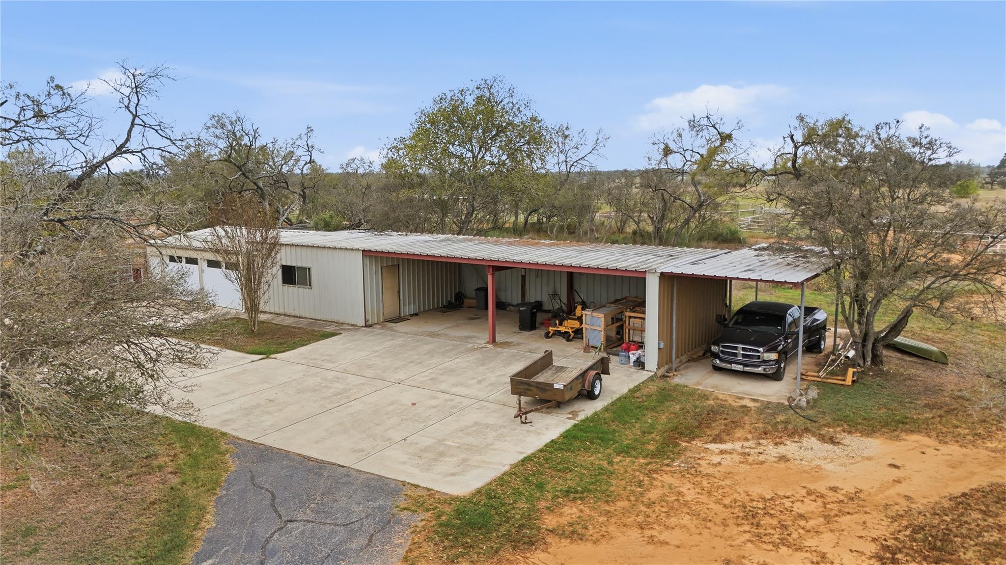 1211 Leissner School RD