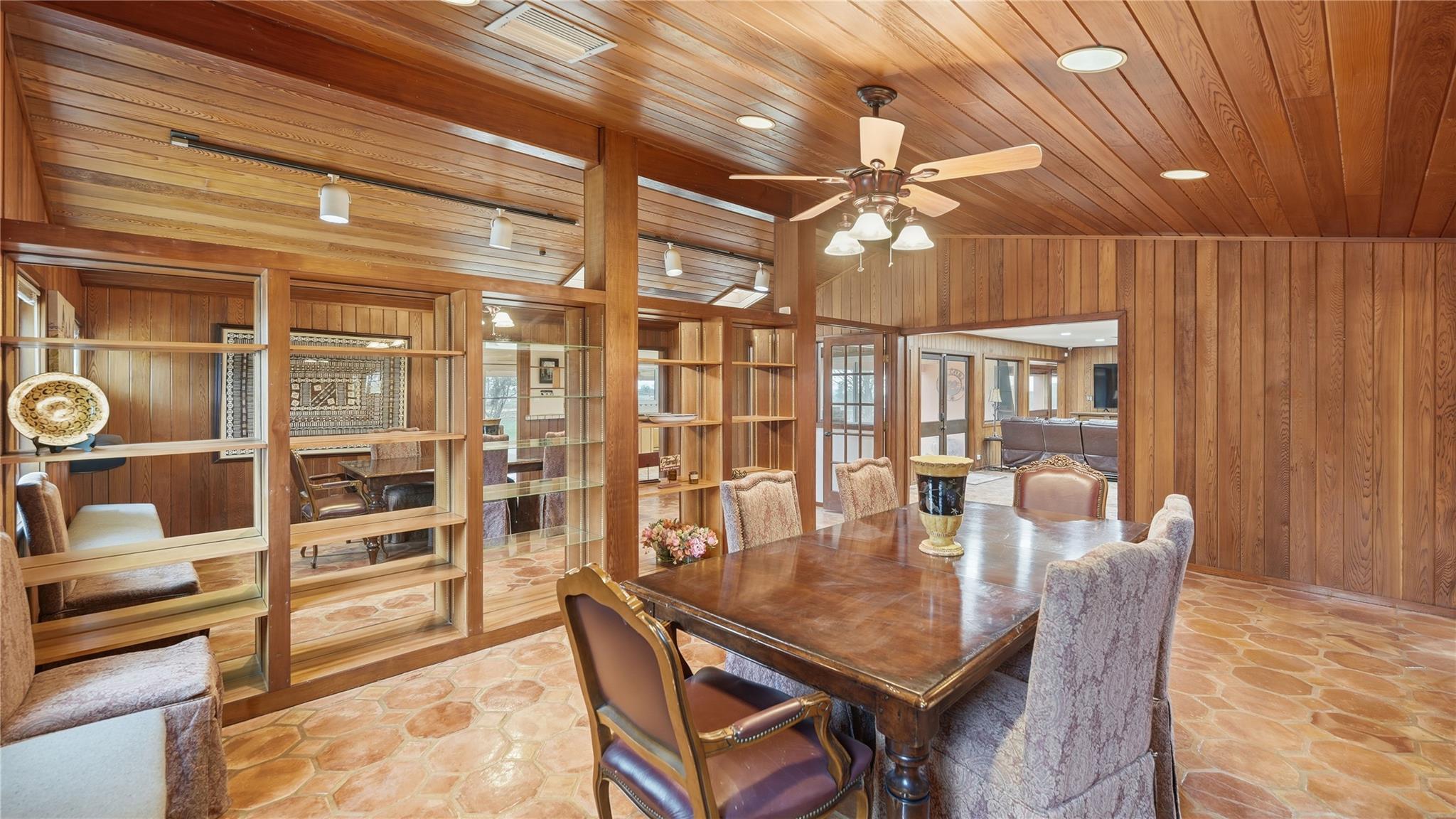 1211 Leissner School RD