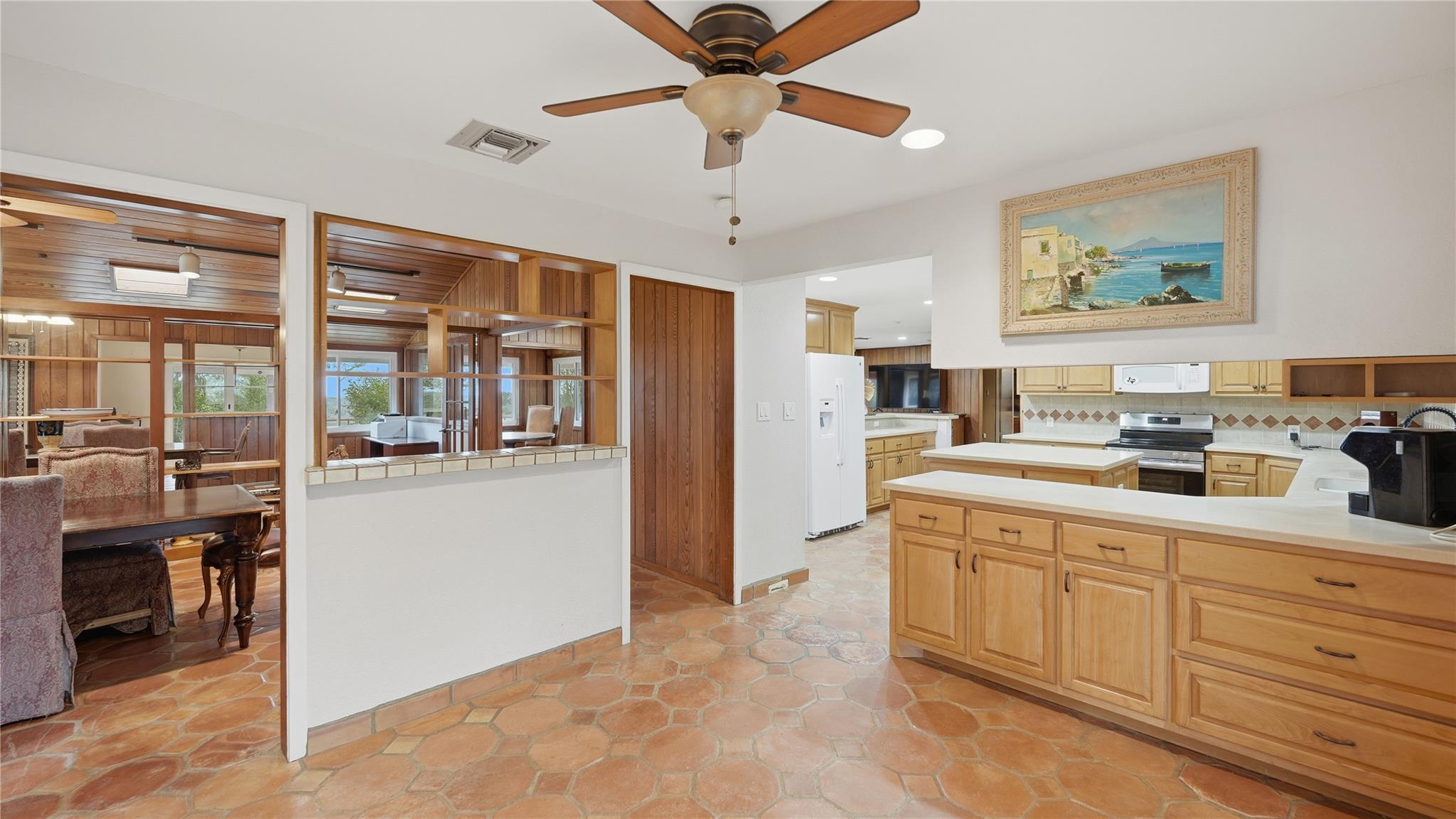 1211 Leissner School RD