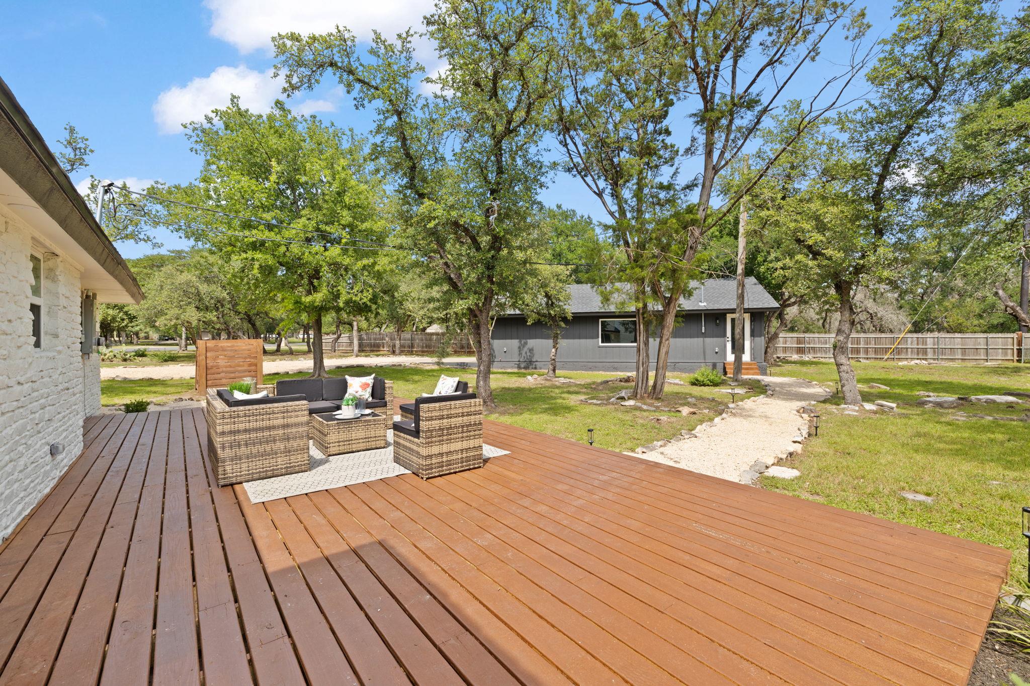 216 Sinuso DR