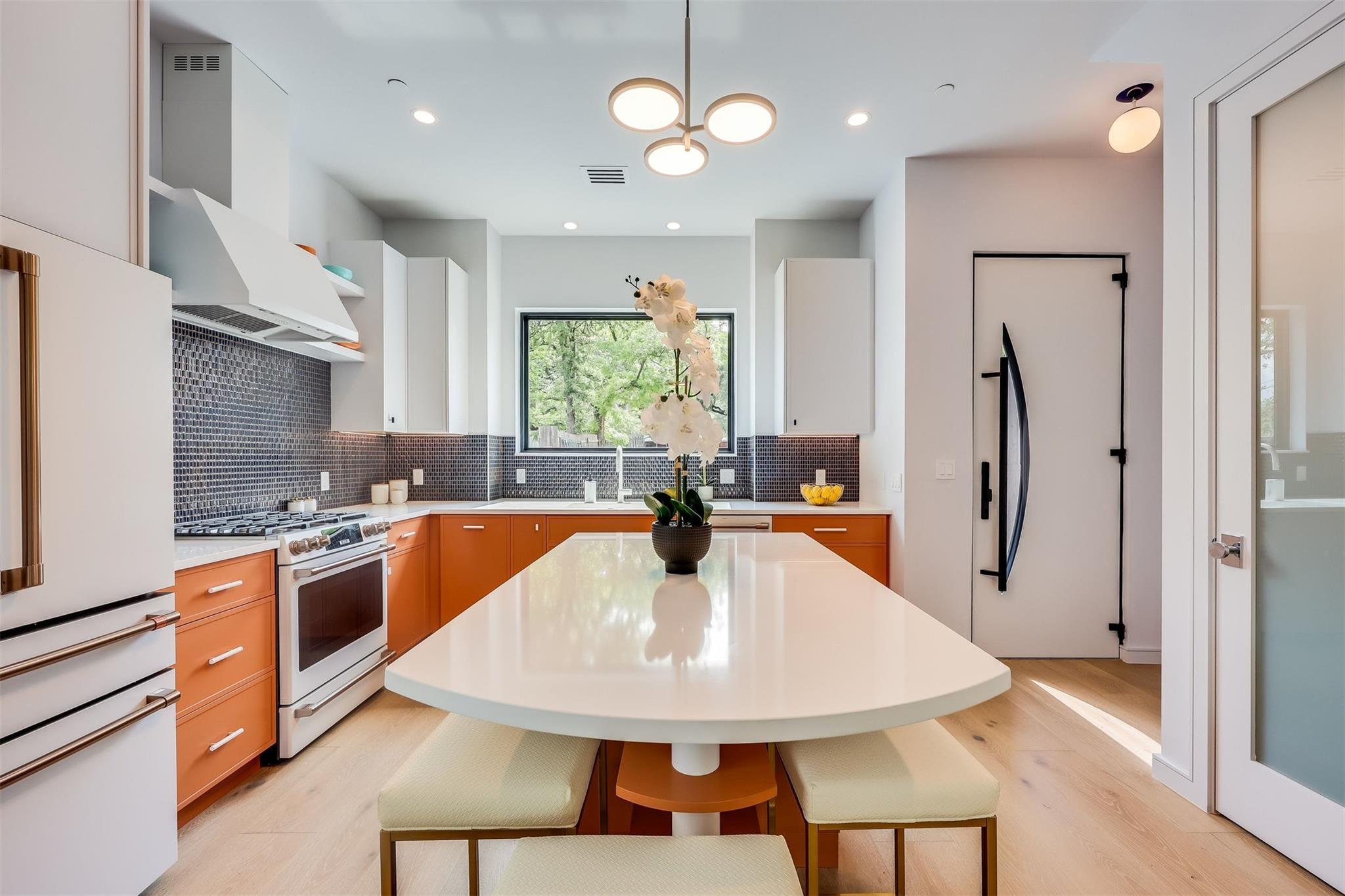 107 W Johanna ST # C