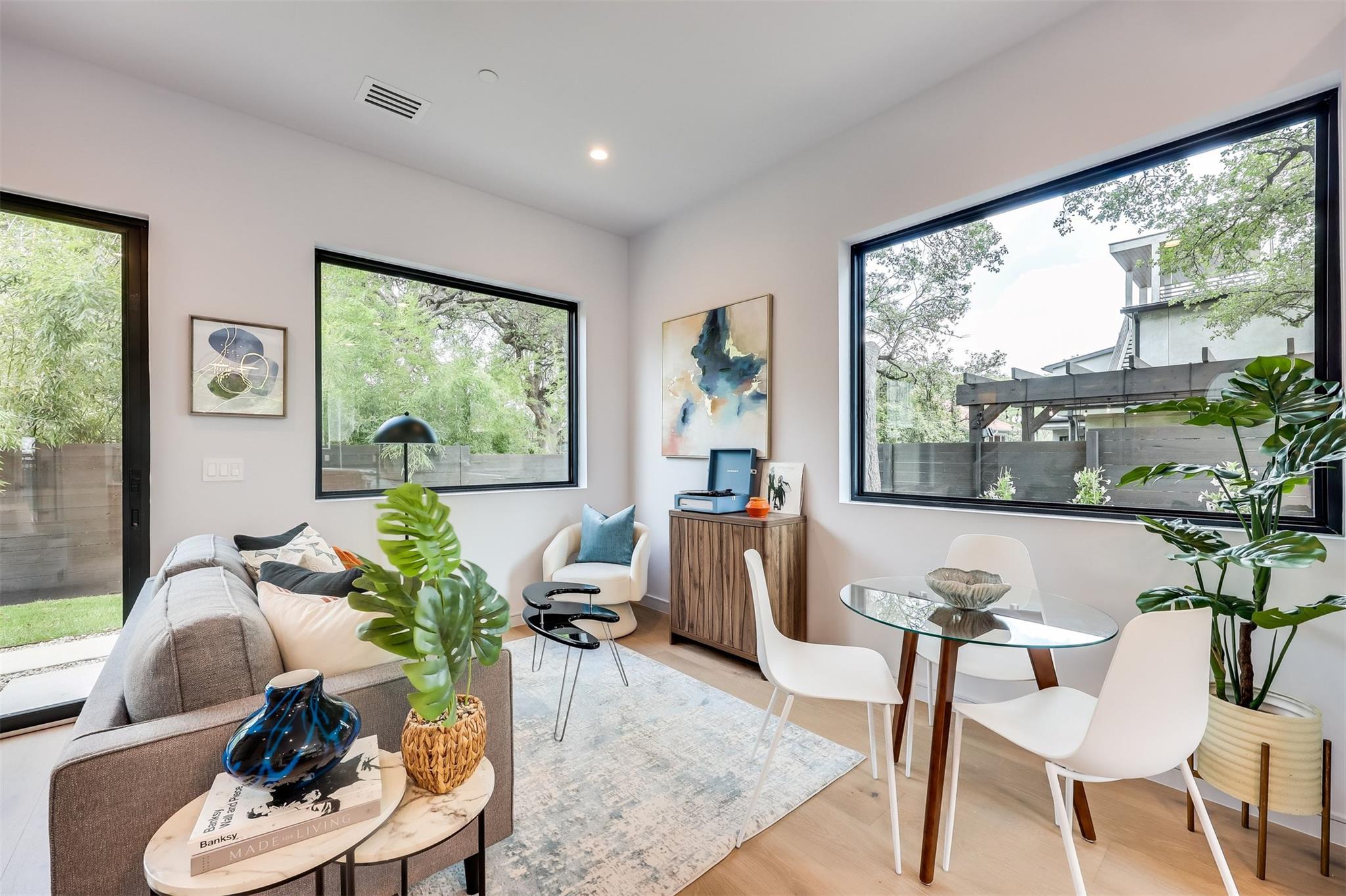 107 W Johanna ST # C