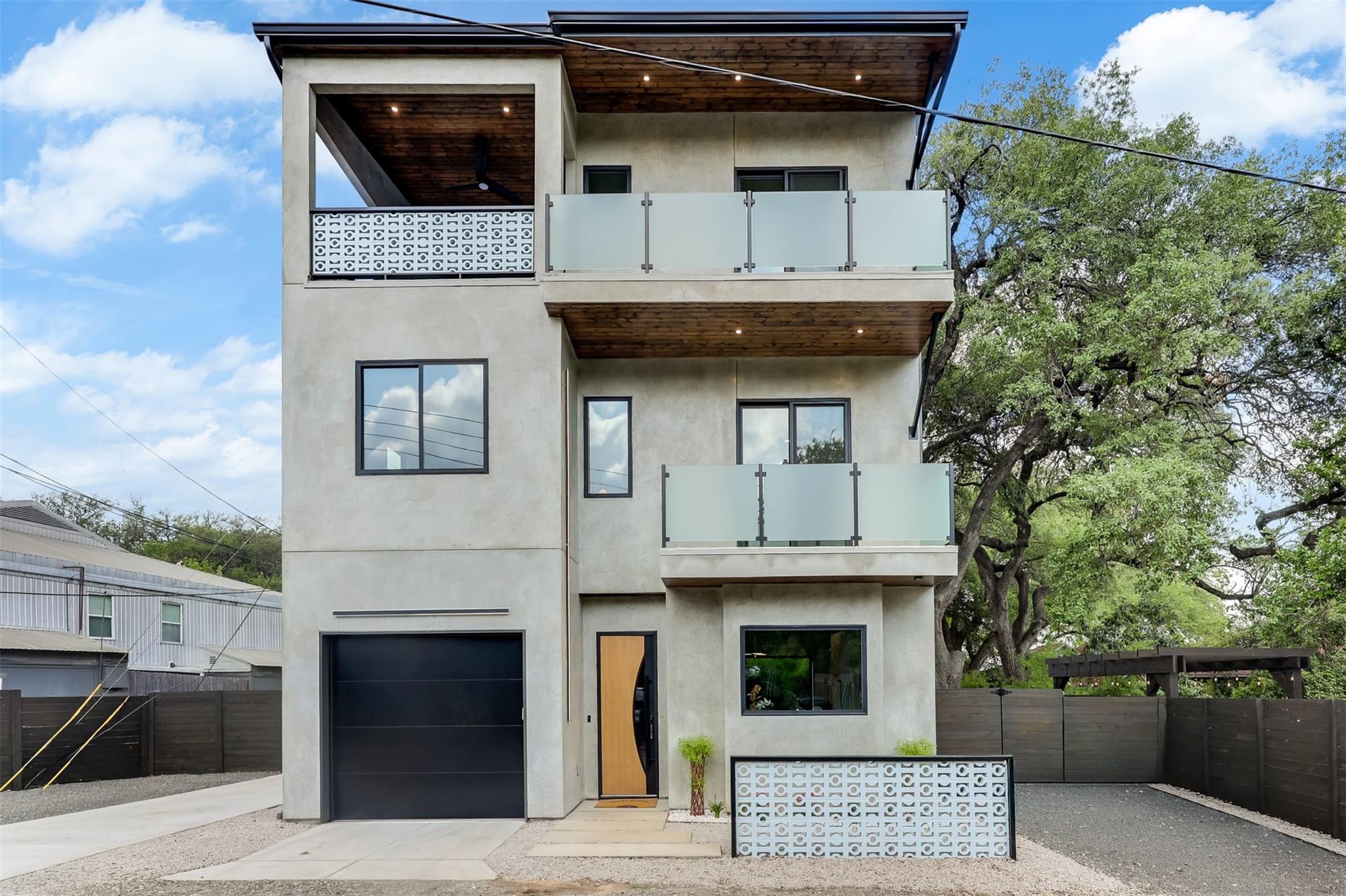107 W Johanna ST # C