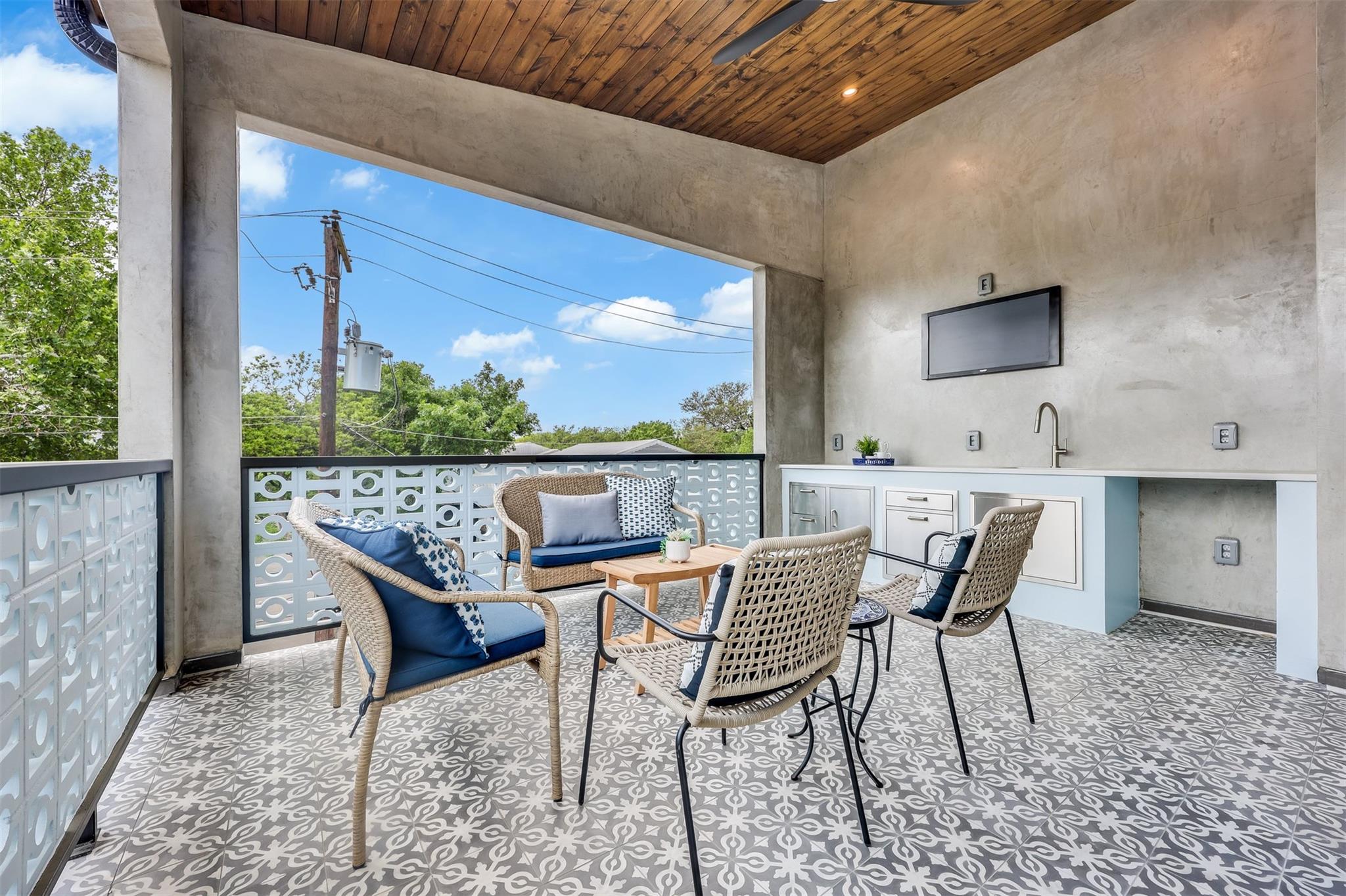 107 W Johanna ST # C