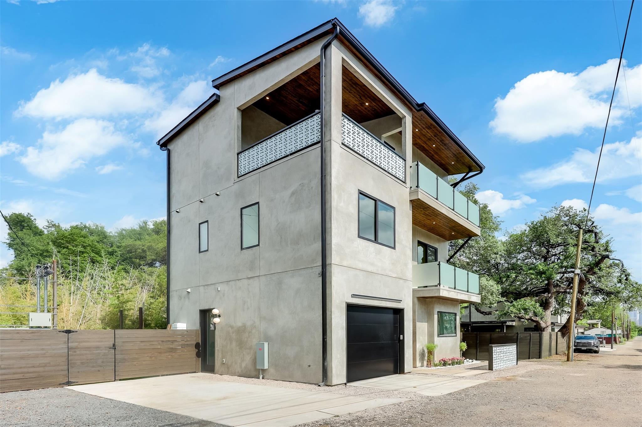 107 W Johanna ST # C