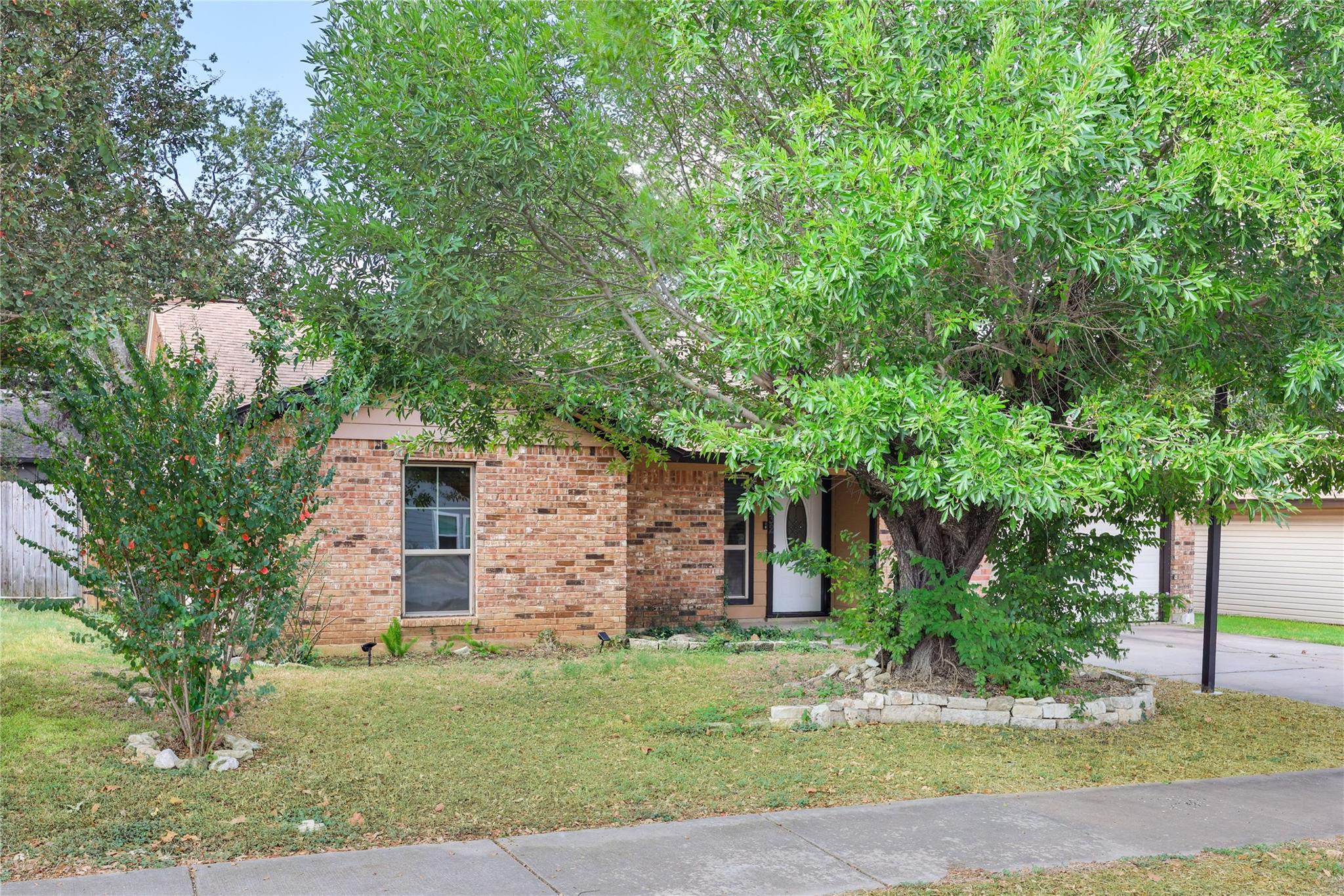 6232 Hillston DR