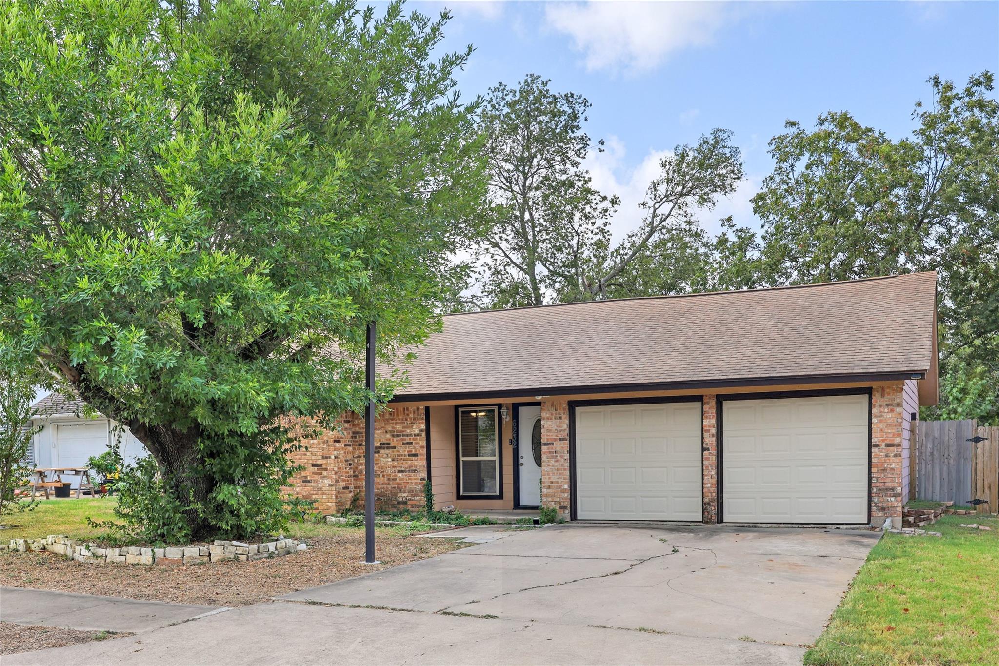6232 Hillston DR