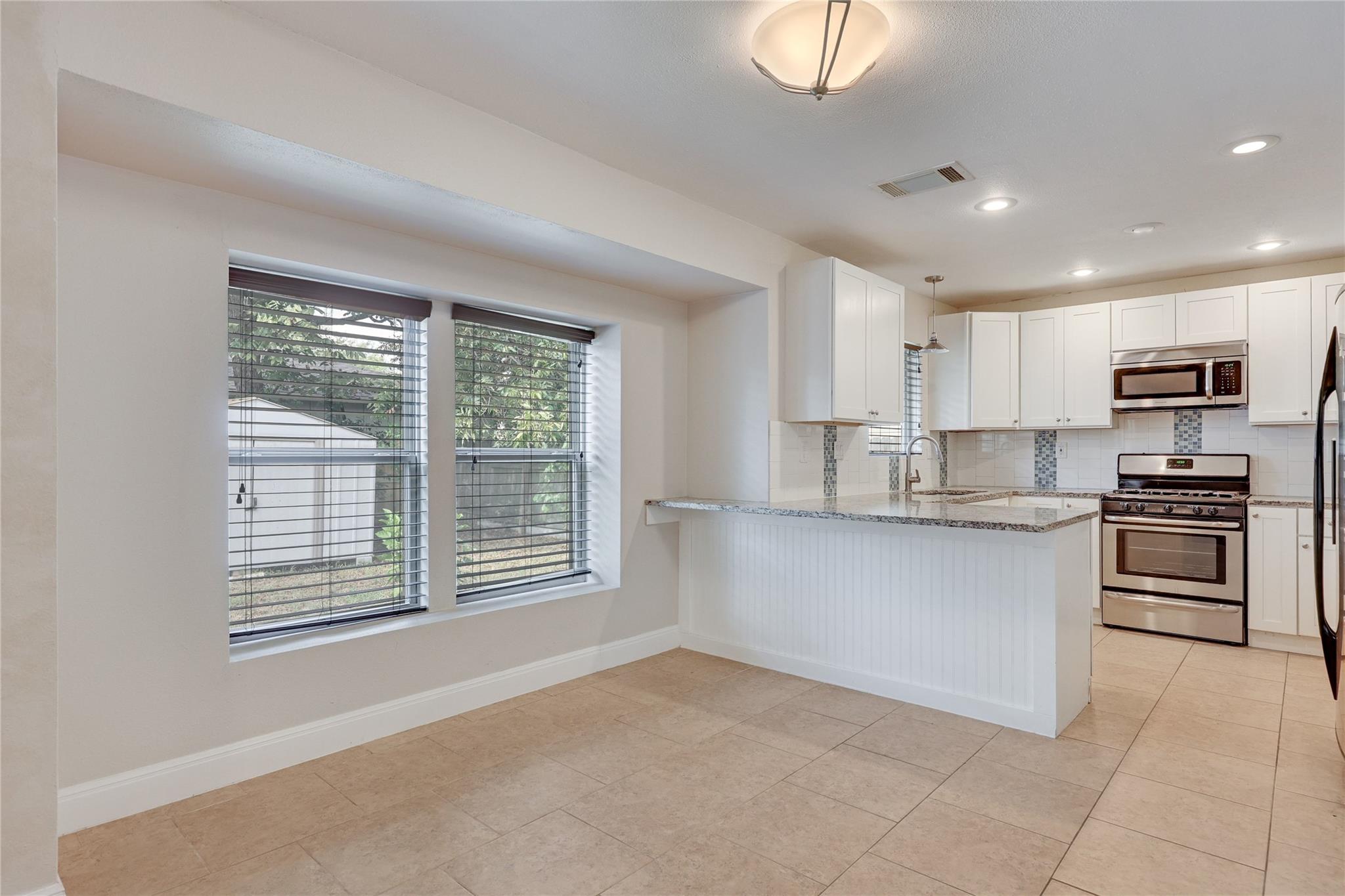 6232 Hillston DR