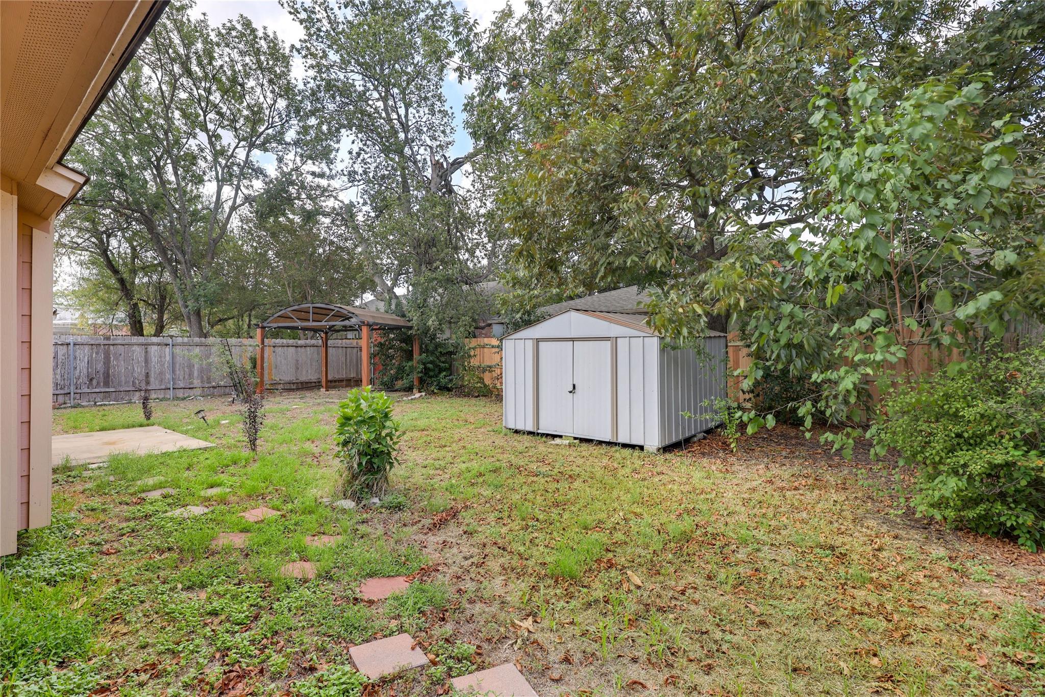 6232 Hillston DR