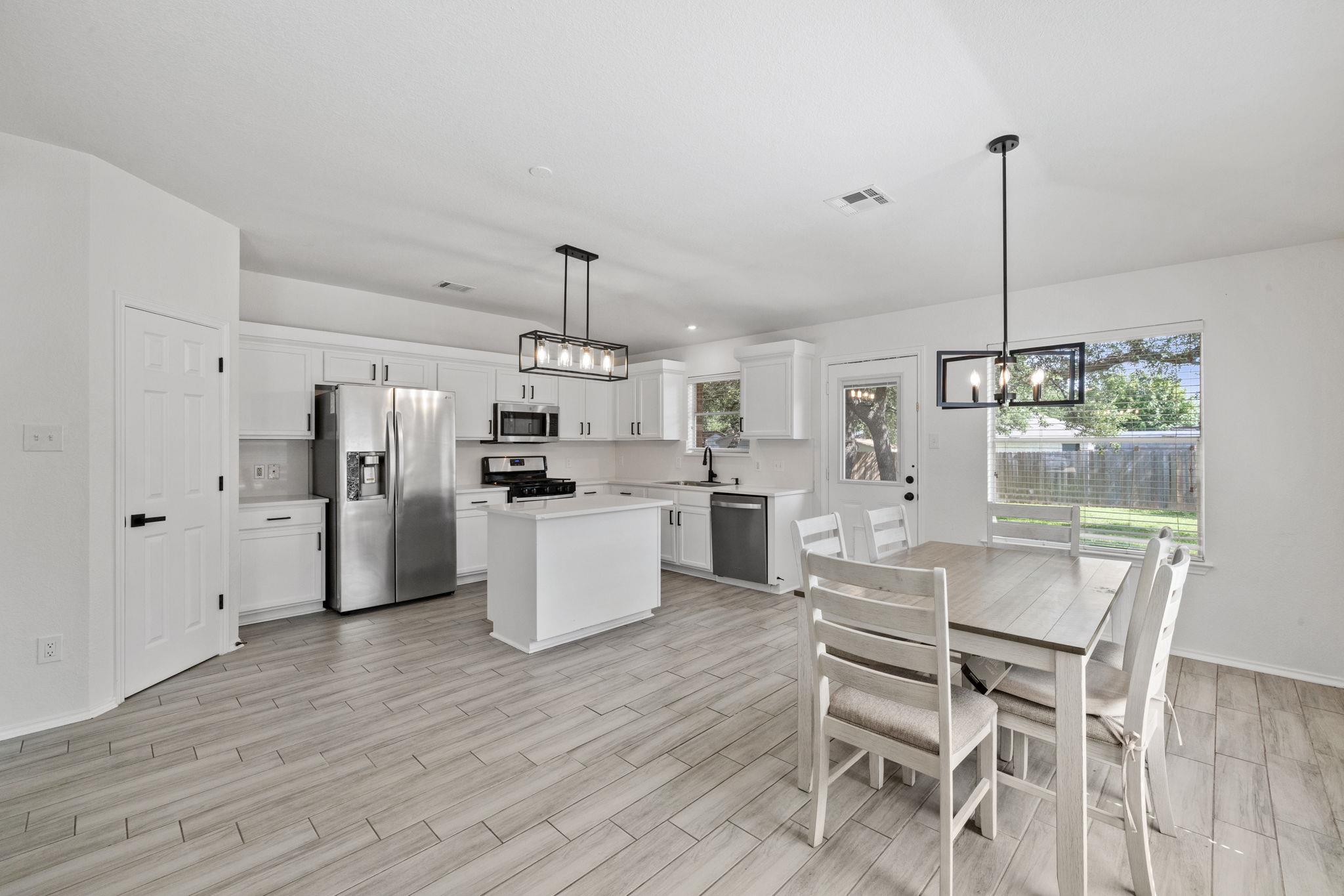 4009 Mayfield Cave TRL