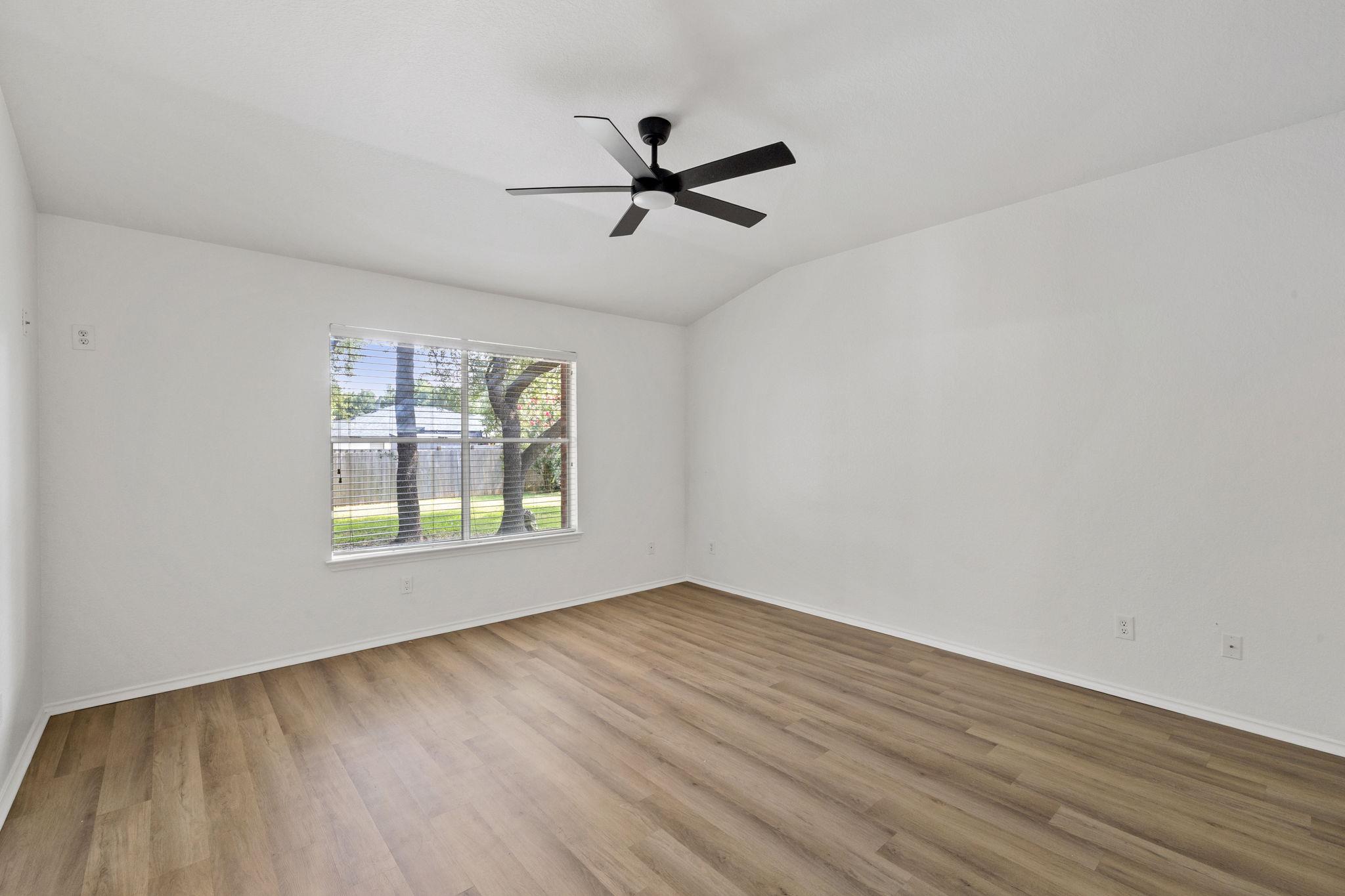 4009 Mayfield Cave TRL