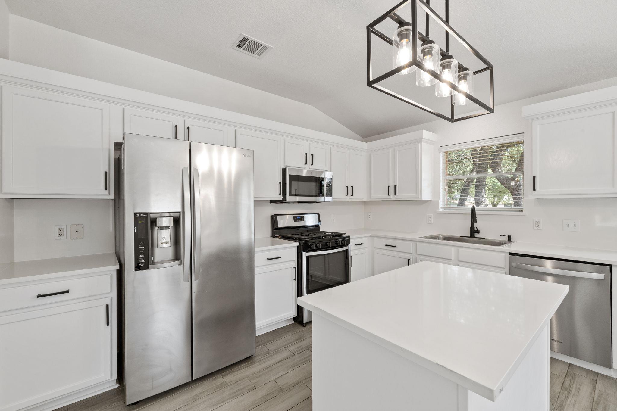 4009 Mayfield Cave TRL