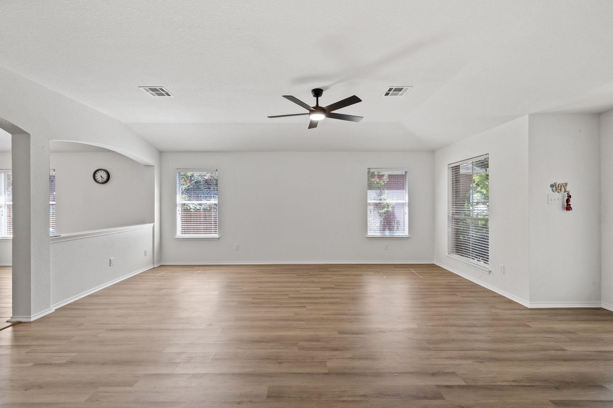 4009 Mayfield Cave TRL