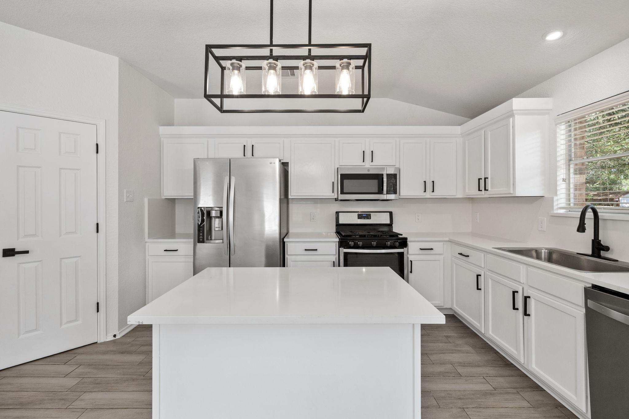 4009 Mayfield Cave TRL