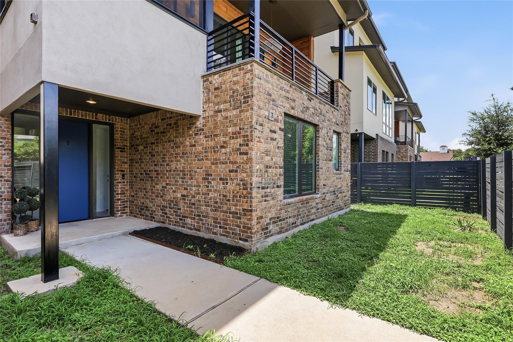 5006 Pecan Springs RD # 3
