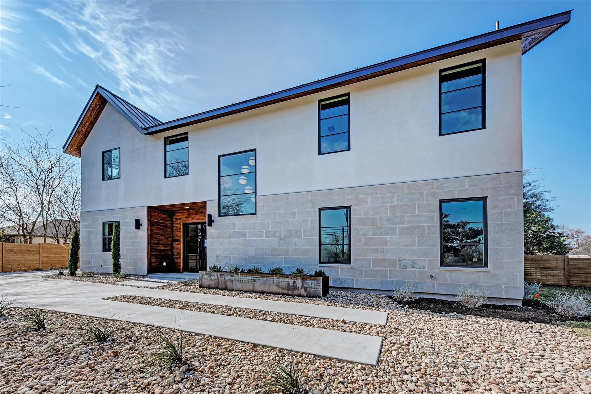14432 Tuscola CIR