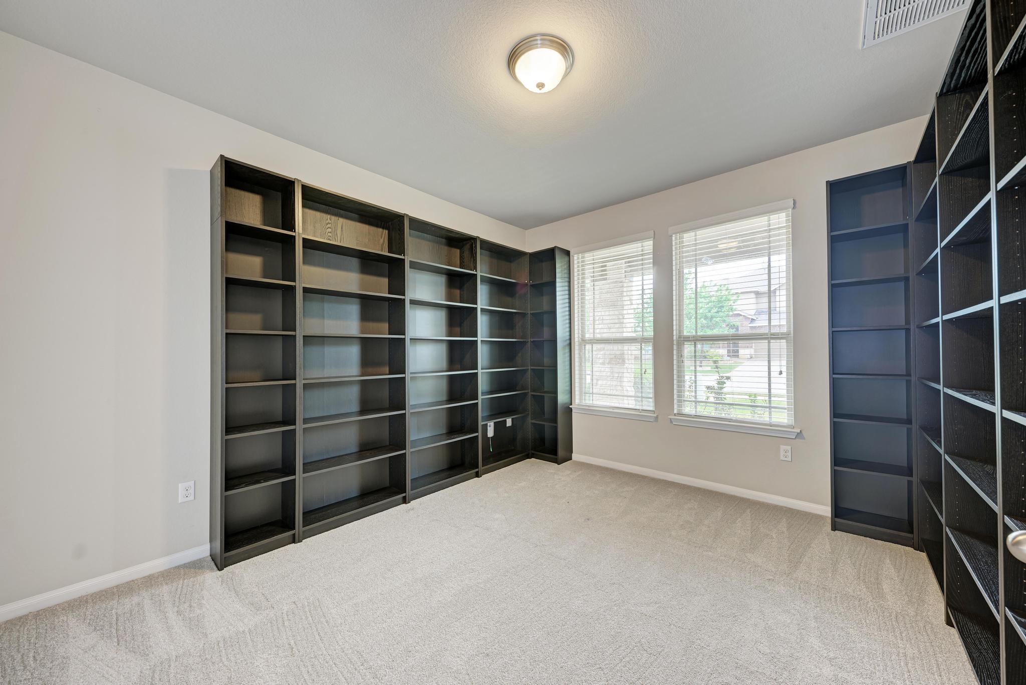 2625 Bowen ST