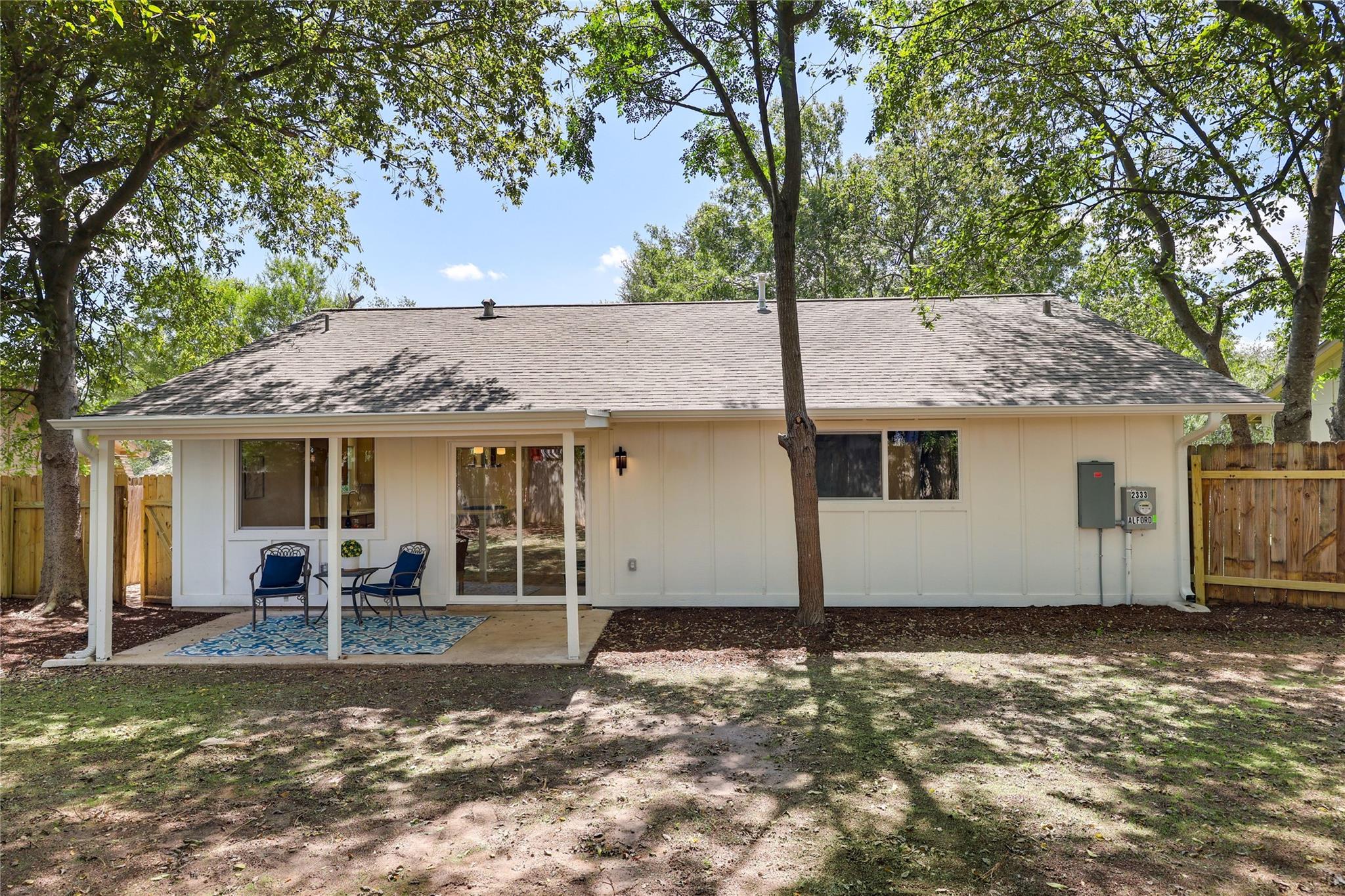 2333 Aldford DR