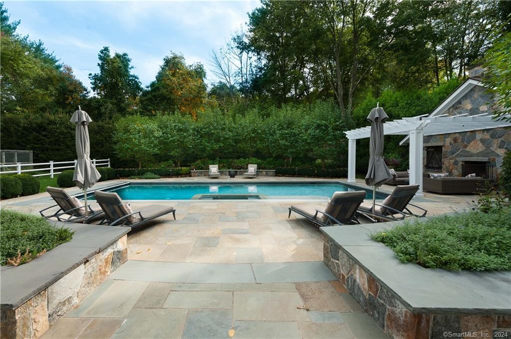 165 Weeburn Drive