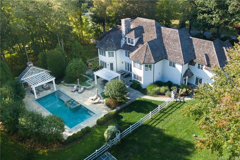 165 Weeburn Drive