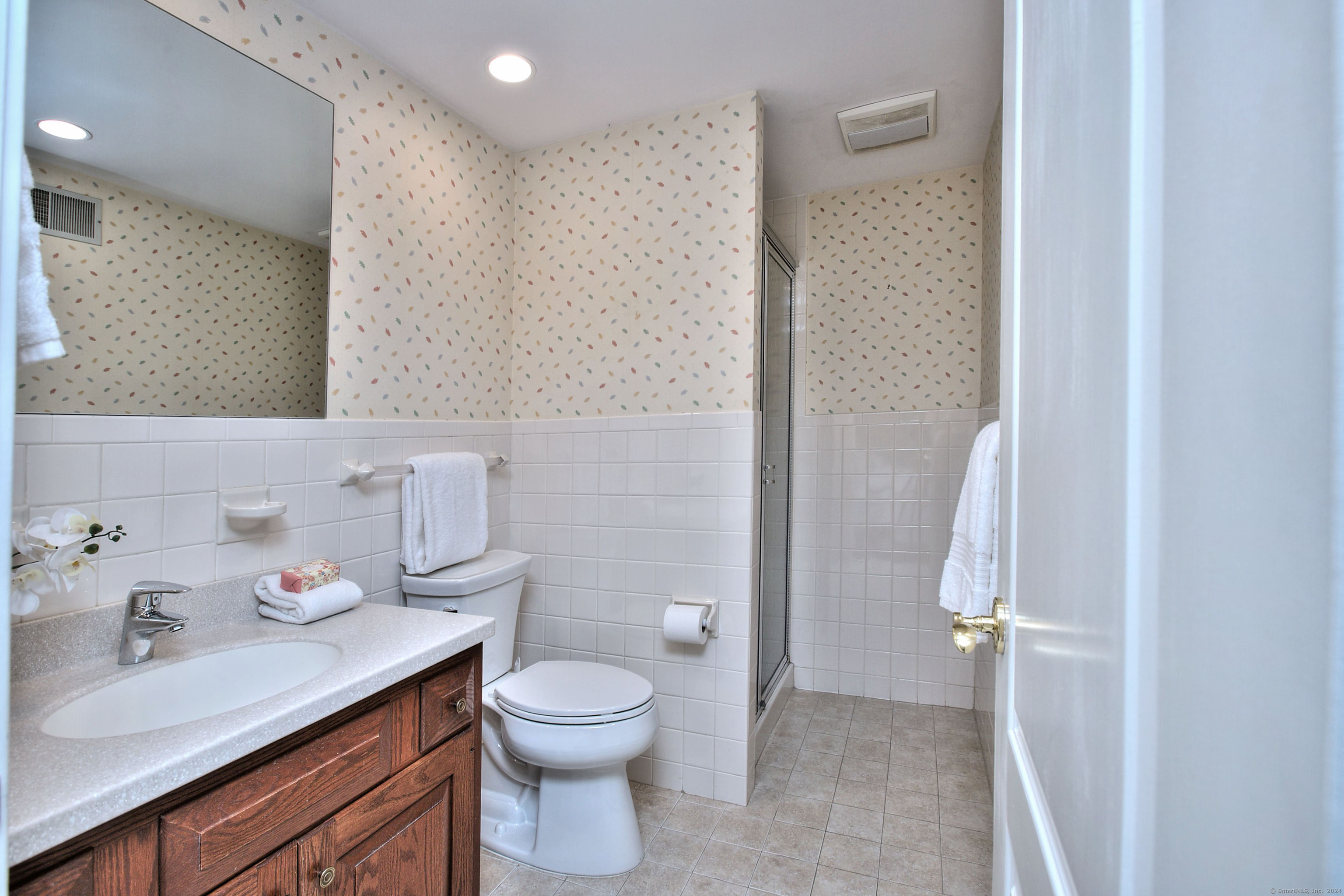289 New Norwalk Road 8