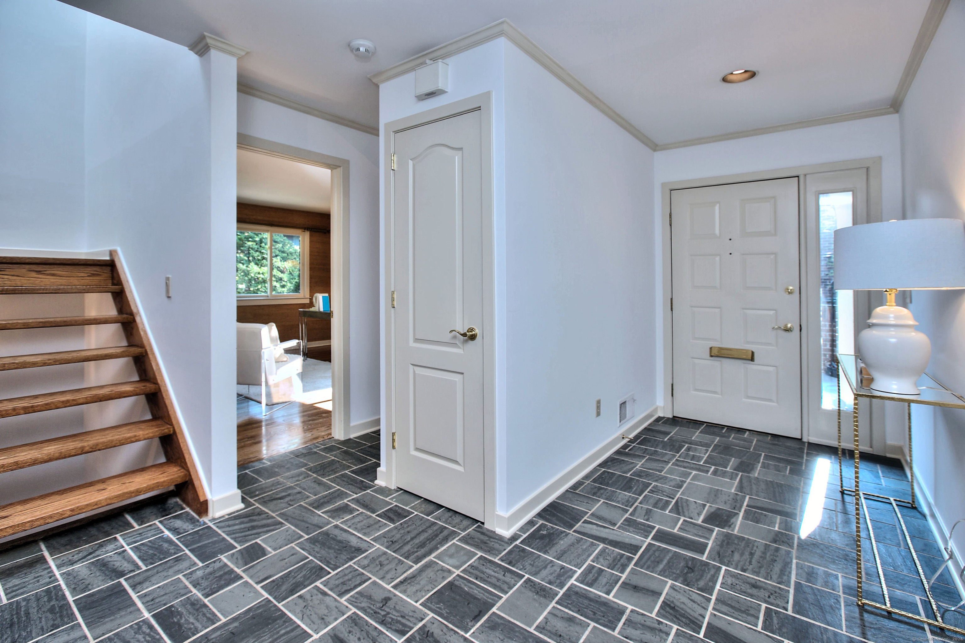 289 New Norwalk Road 8