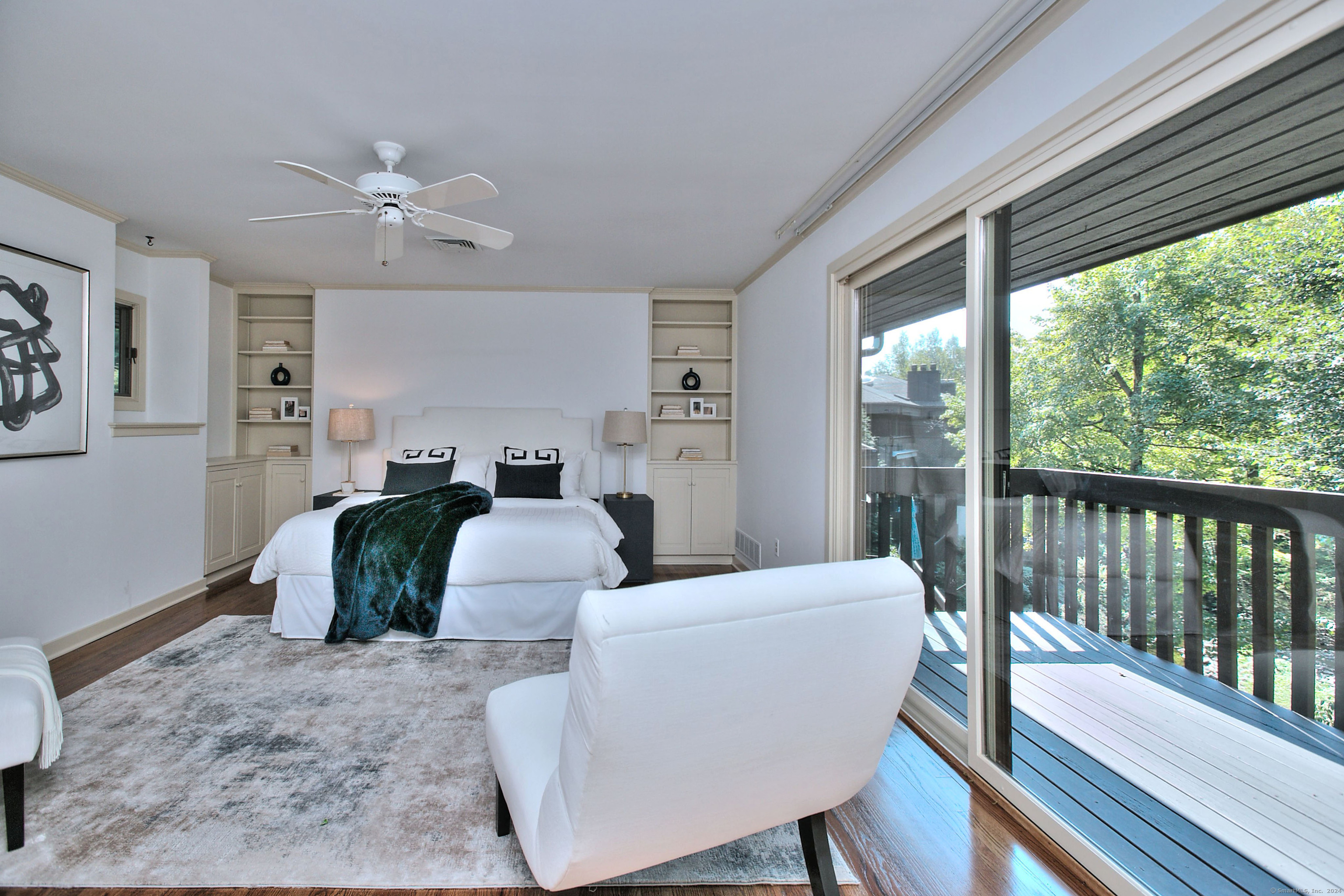 289 New Norwalk Road 8