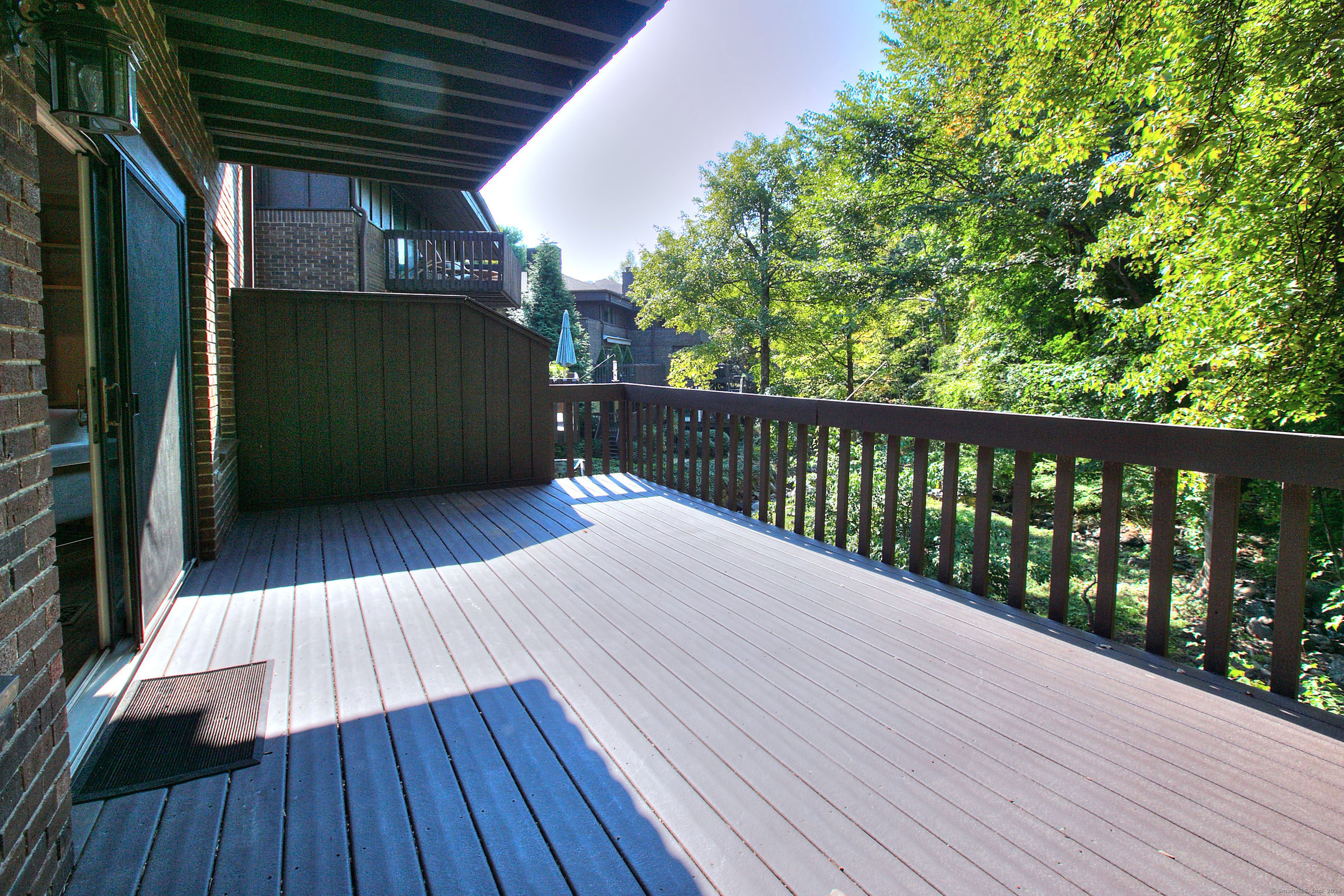 289 New Norwalk Road 8