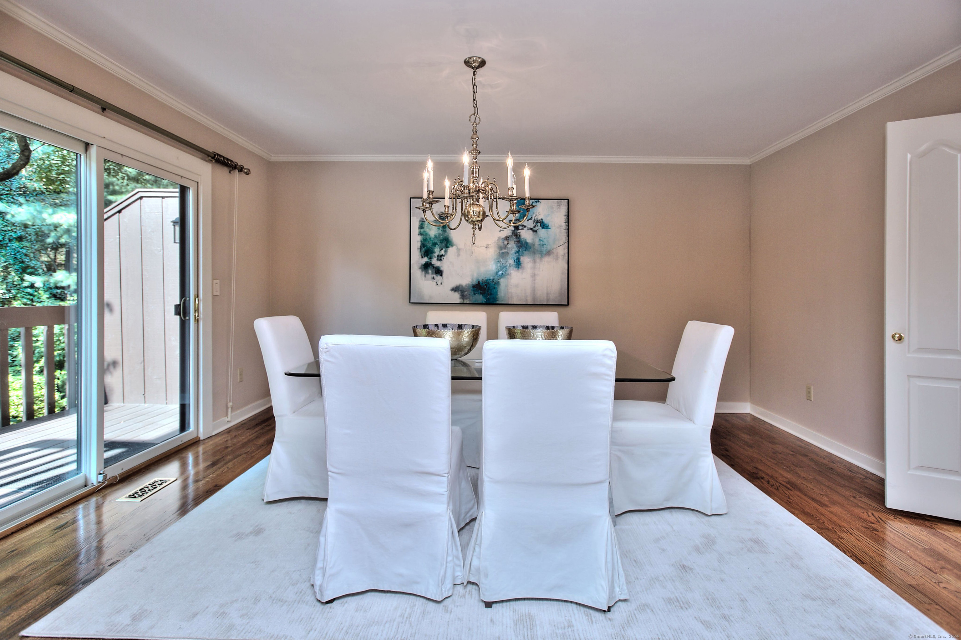 289 New Norwalk Road 8